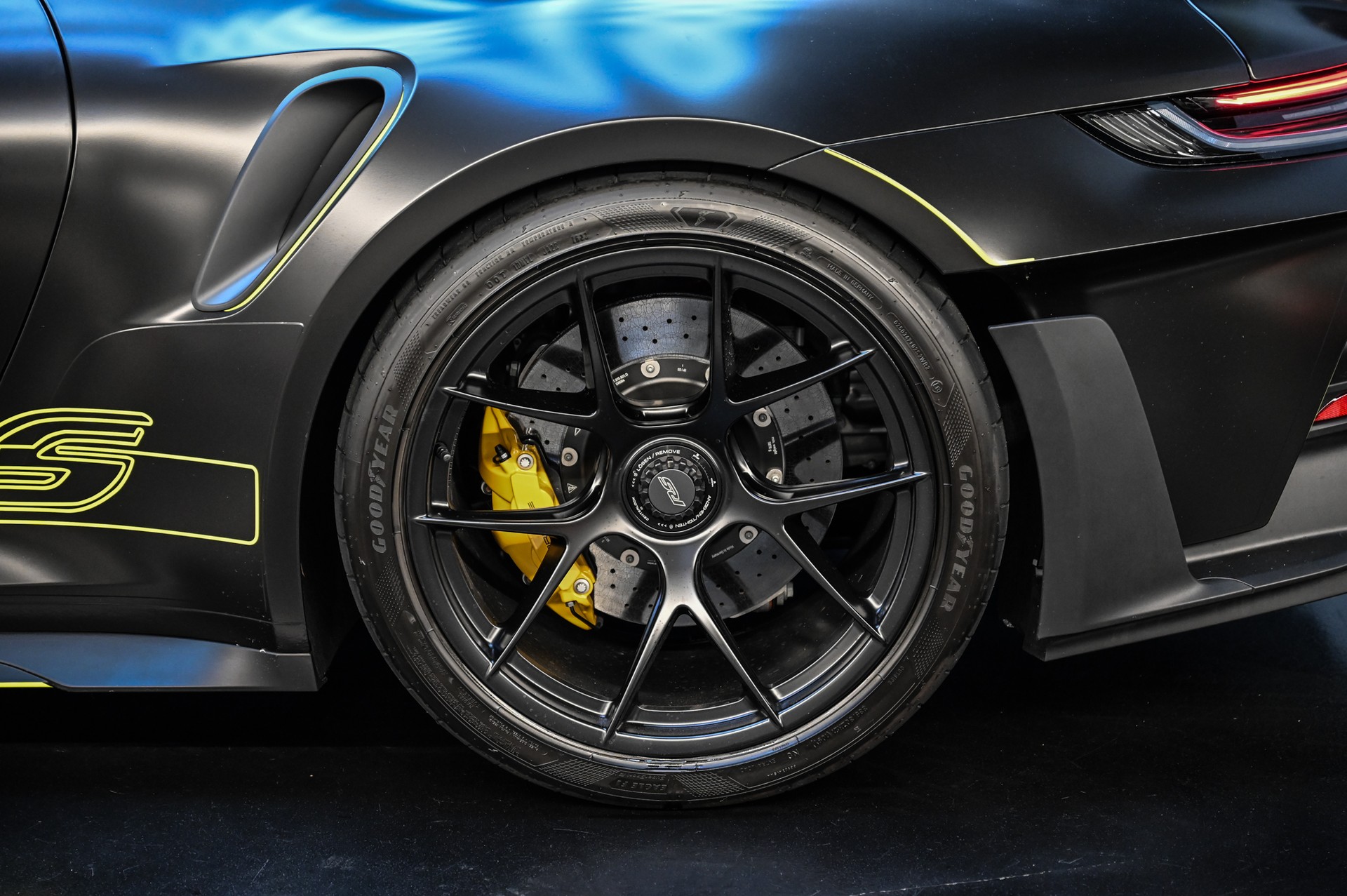 PORSCHE 911 GT3 RS PDK mit Weissach Paket-image-19