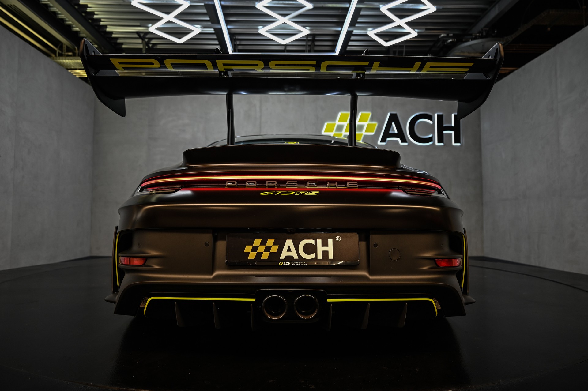 PORSCHE 911 GT3 RS PDK mit Weissach Paket-image-14