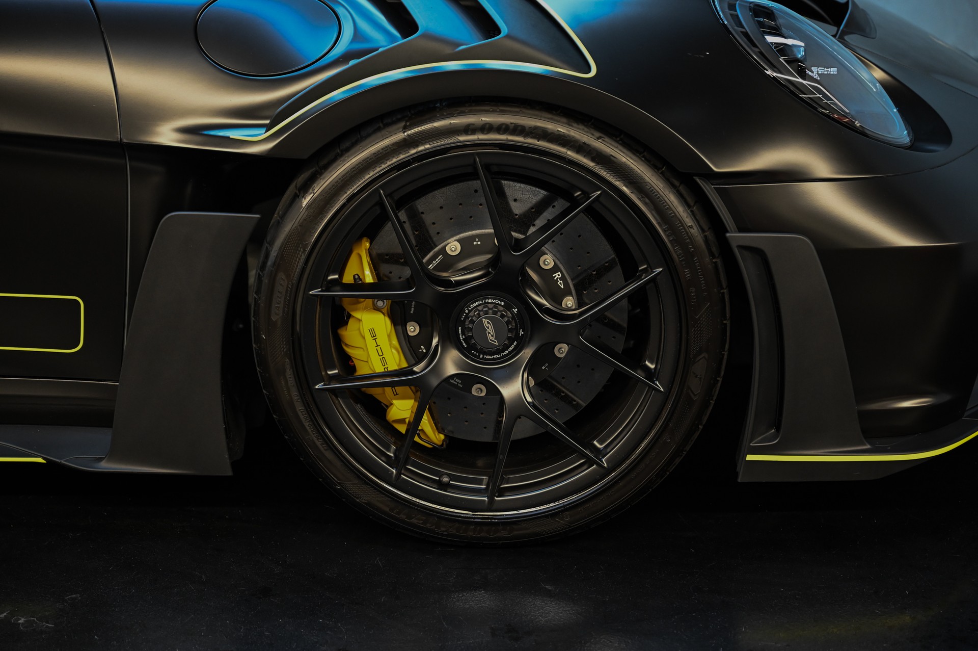 PORSCHE 911 GT3 RS PDK mit Weissach Paket-image-23