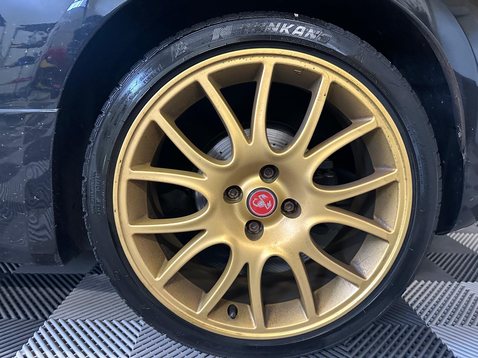 FIAT 595 1.4 16V Turbo Abarth Turismo Edition Scorpioneoro-image-29