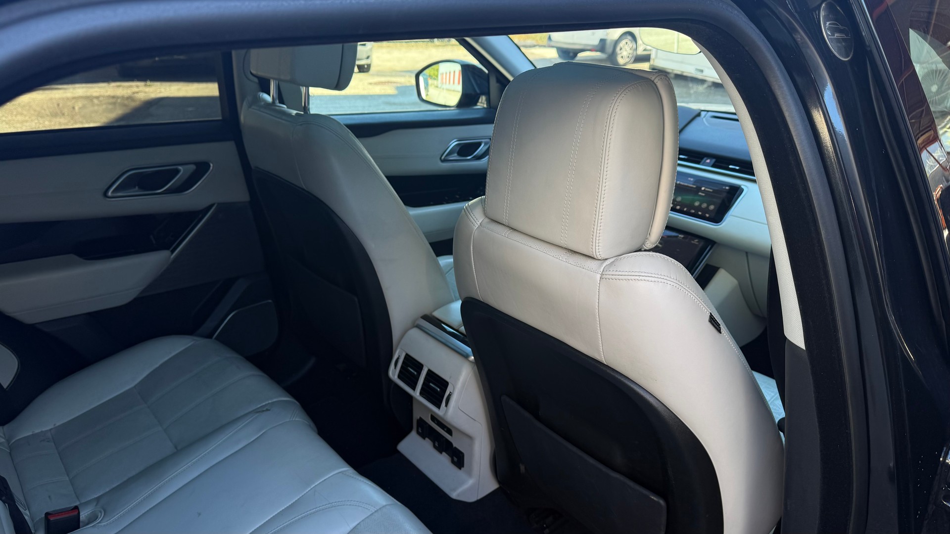 LAND ROVER Range Rover Velar R-Dynamic D 300 HSE Automatic-image-13