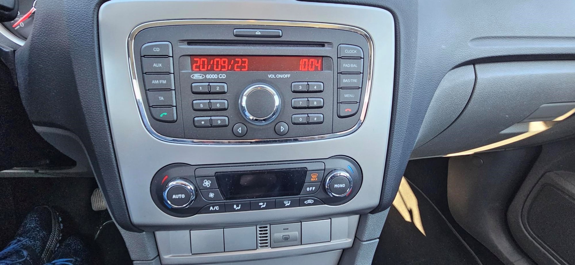FORD Focus 2.0 TDCi Carving-image-4