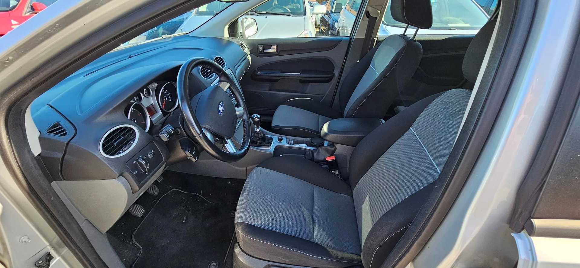 FORD Focus 2.0 TDCi Carving-image-7