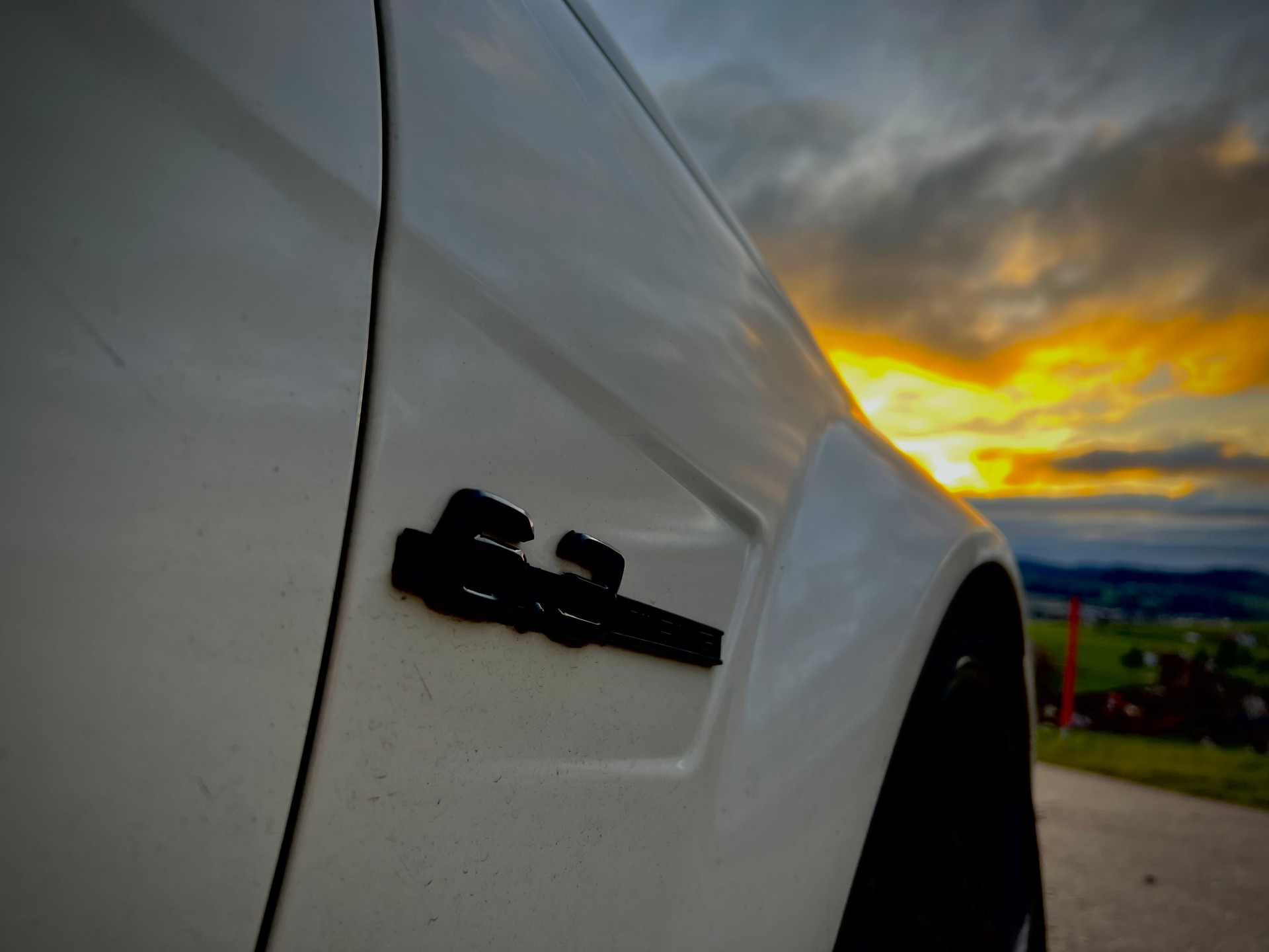 MERCEDES-BENZ C 63 AMG V8-image-11