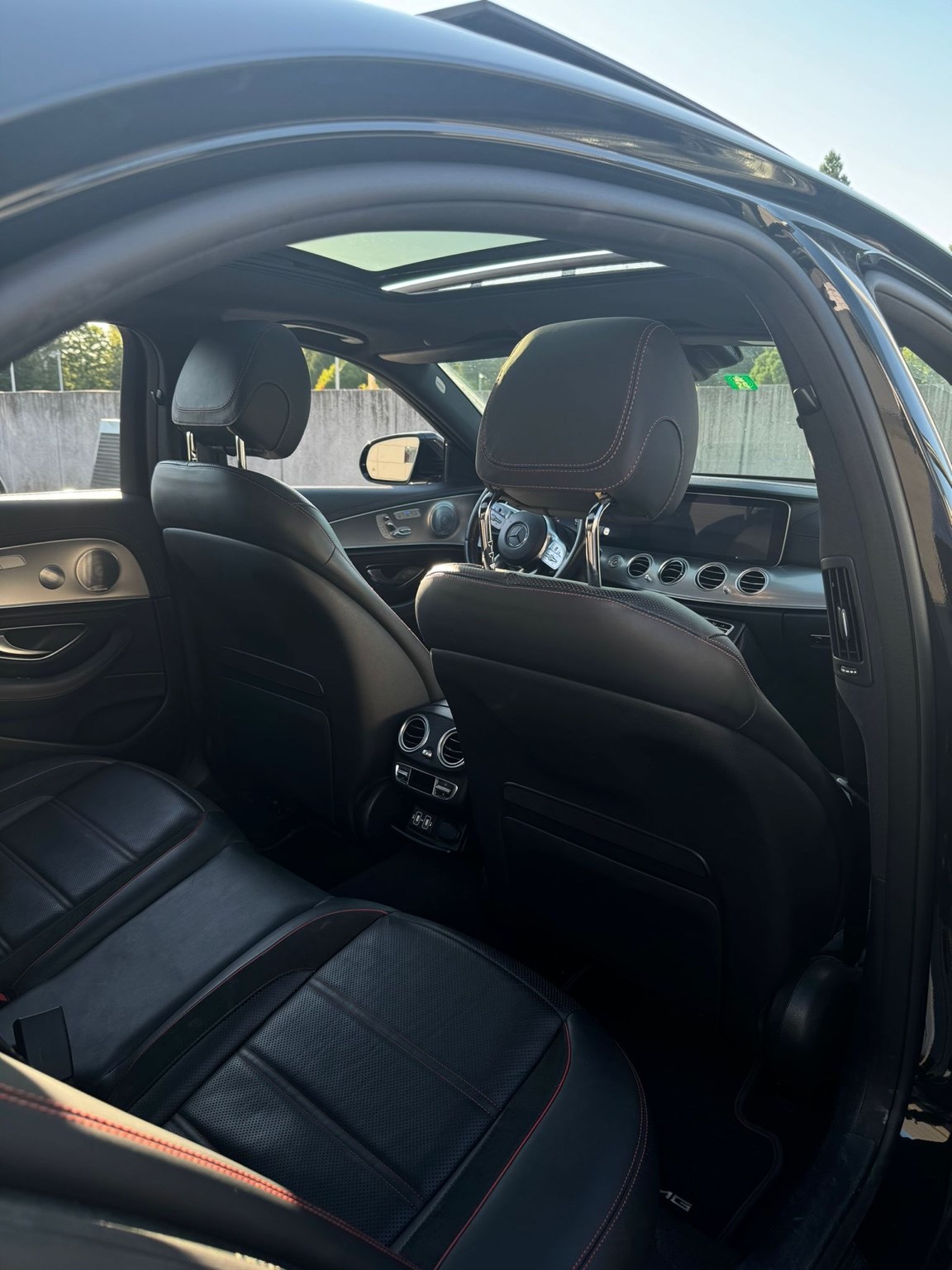 MERCEDES-BENZ AMG E 53 4Matic+ Speedshift 9G-TCT-image-16