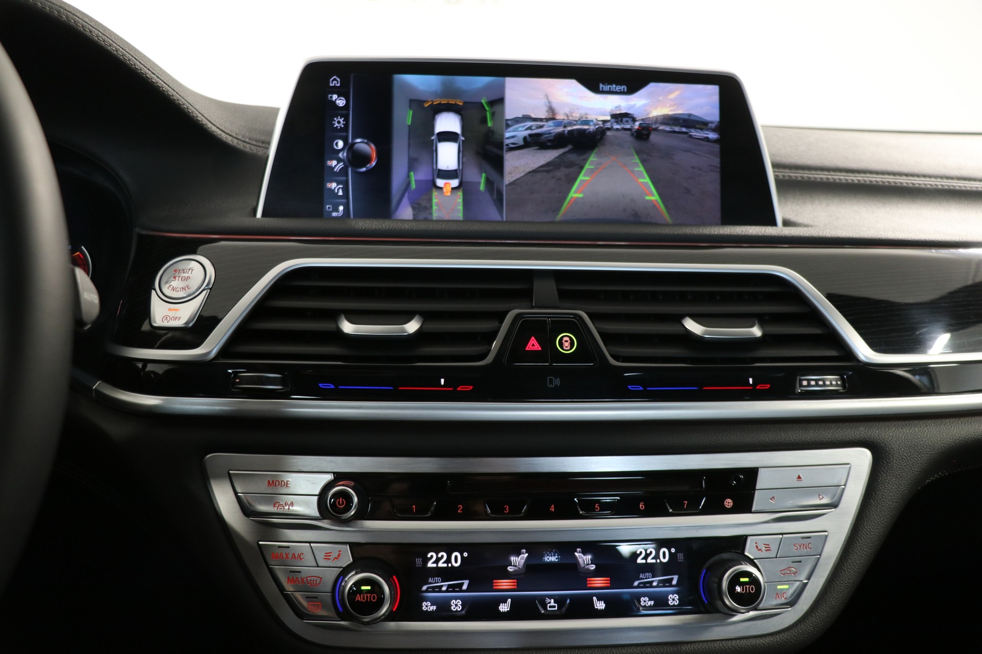 BMW 730Ld xDrive M-Sport Steptronic-image-12