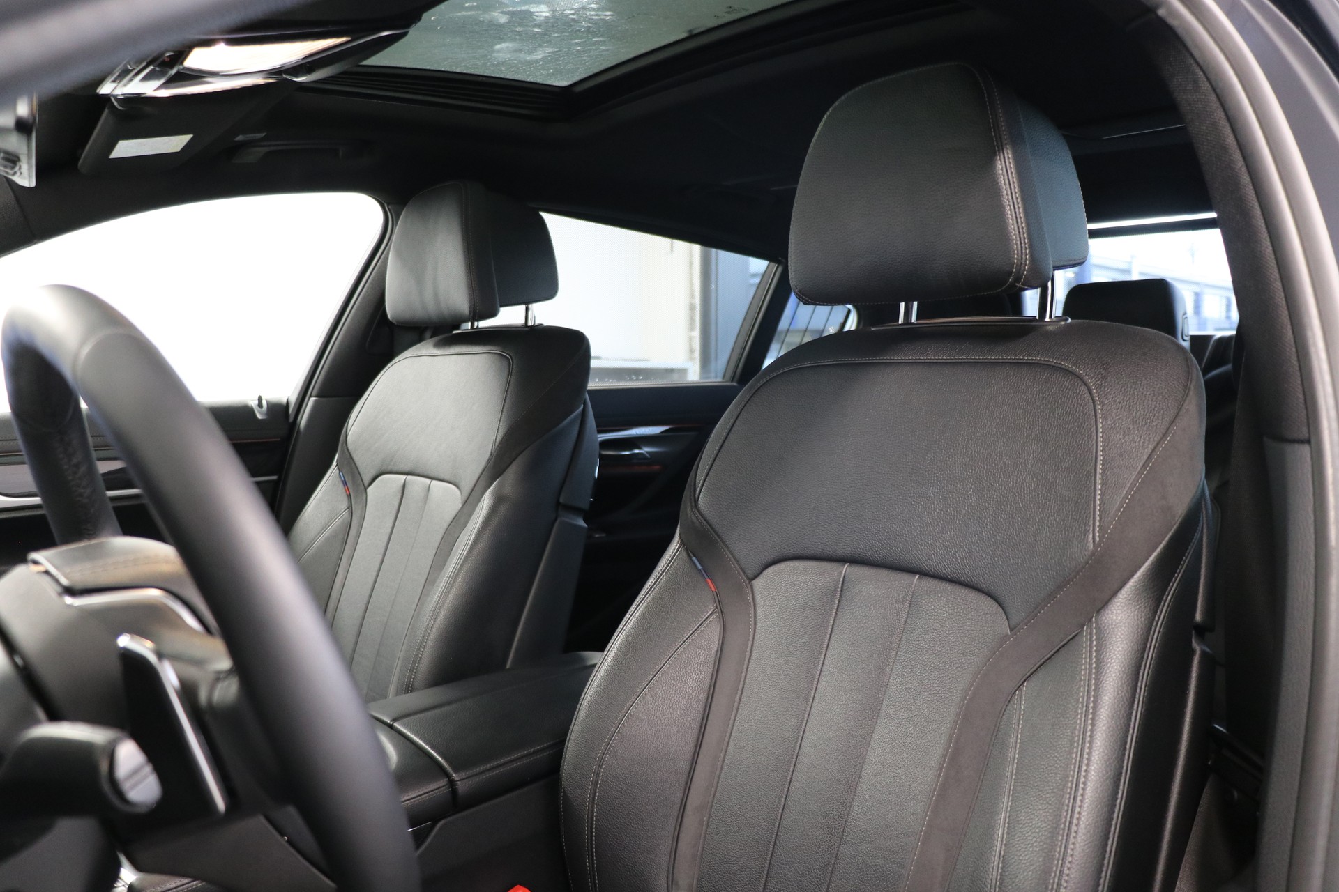 BMW 730Ld xDrive M-Sport Steptronic-image-6