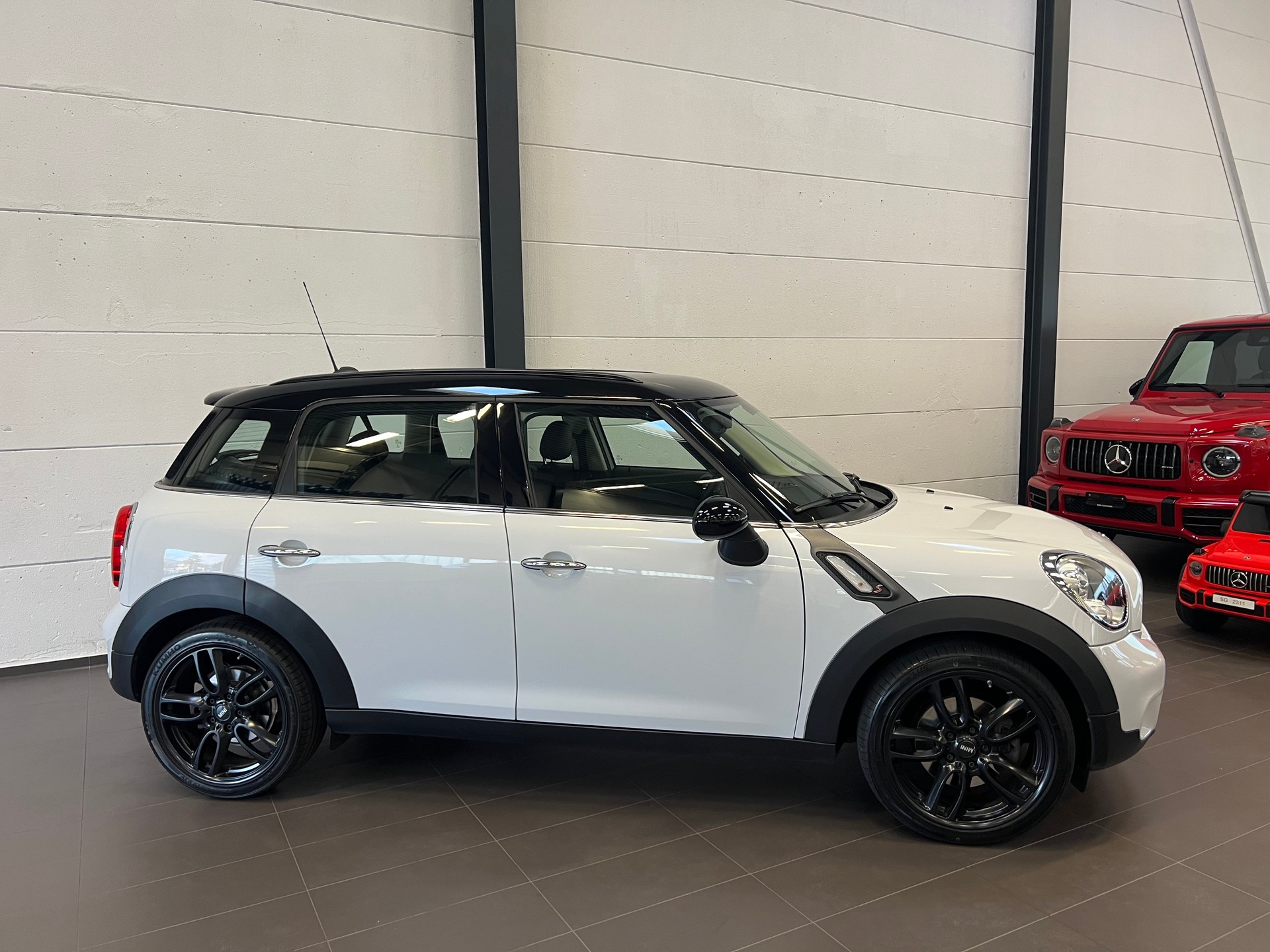 MINI Countryman Cooper S FWD Steptronic-image-5