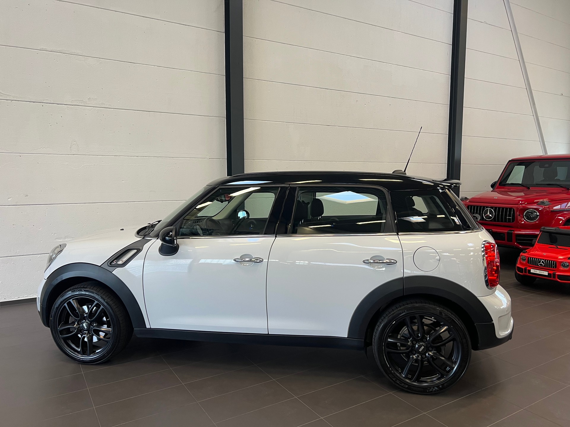 MINI Countryman Cooper S FWD Steptronic-image-15