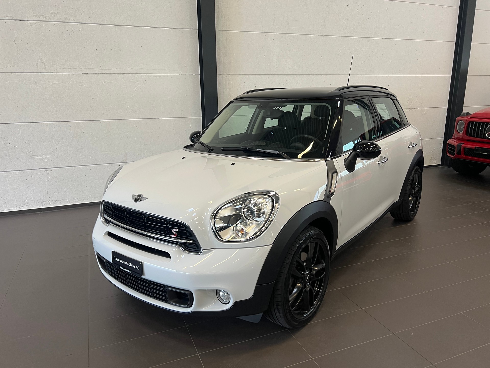 MINI Countryman Cooper S FWD Steptronic-image-2