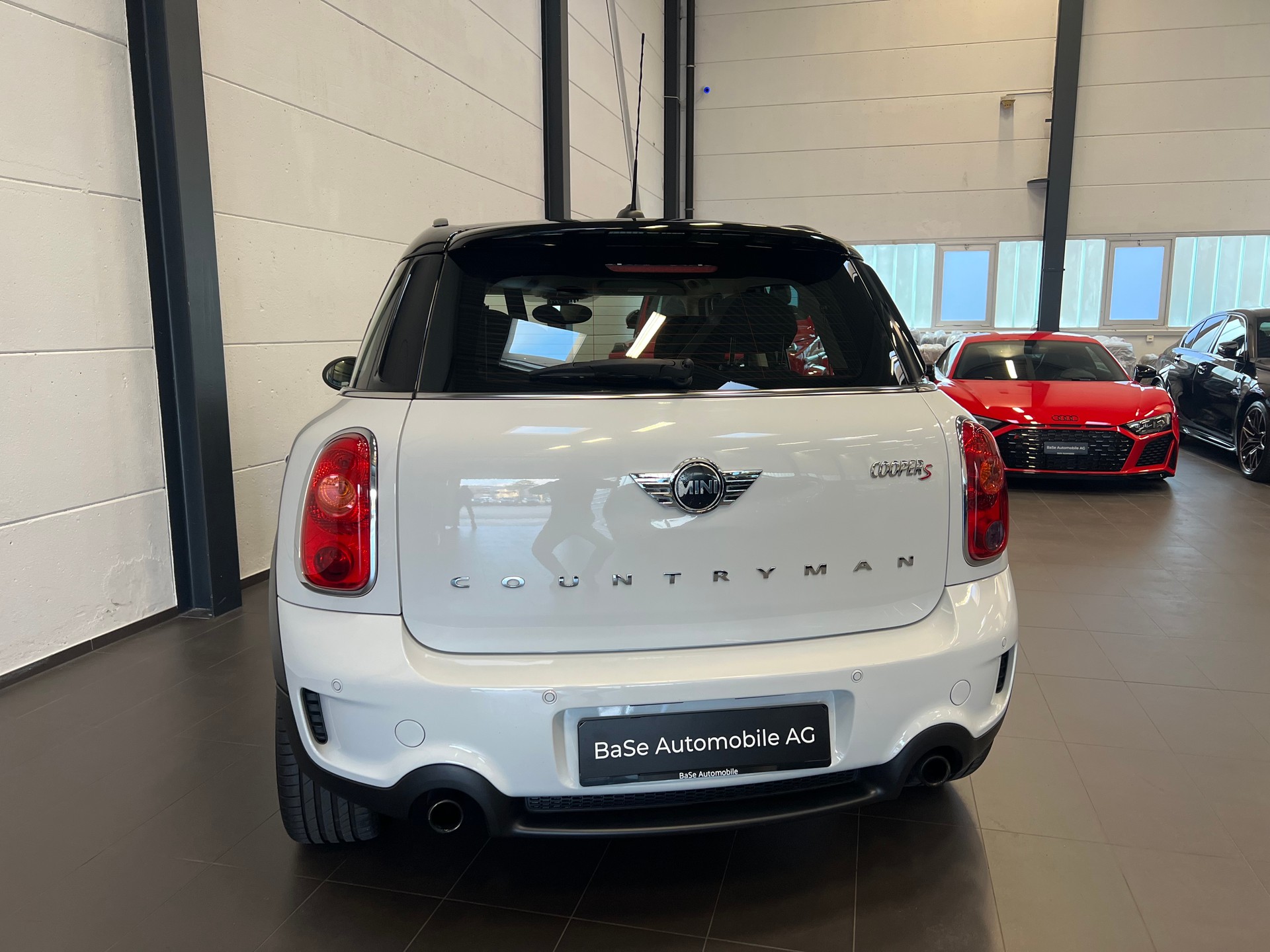 MINI Countryman Cooper S FWD Steptronic-image-17