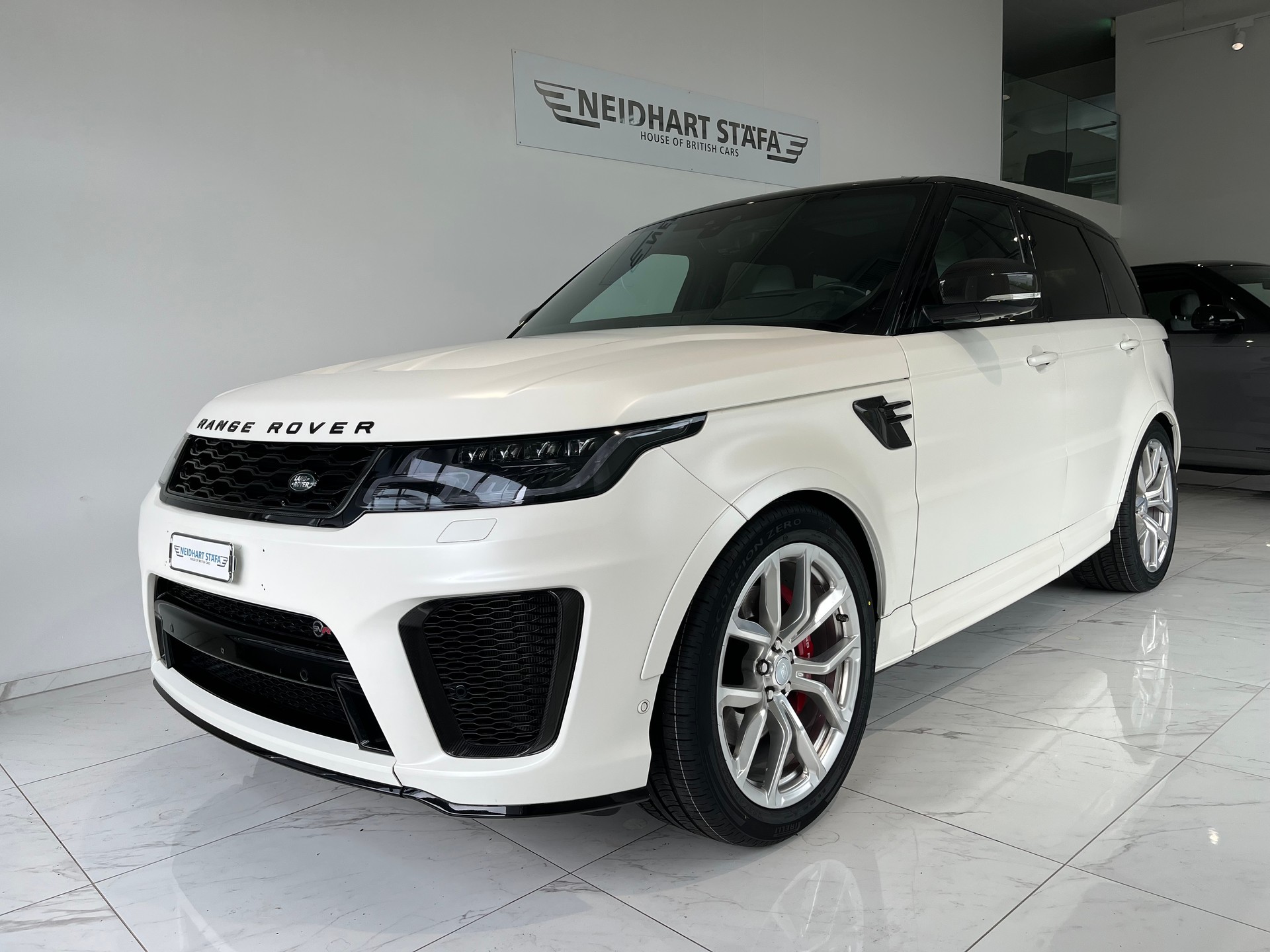 LAND ROVER Range Rover Sport 575 5.0 V8 S/C SVR Automatic-image-0
