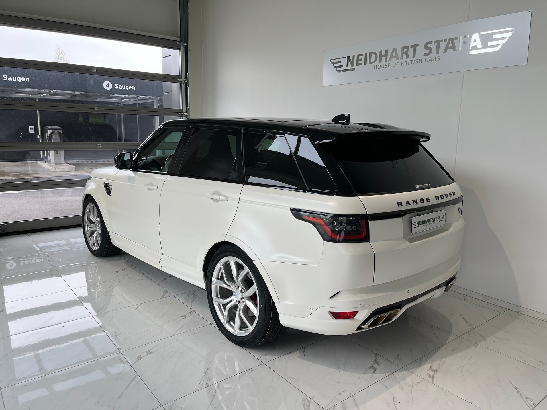 LAND ROVER Range Rover Sport 575 5.0 V8 S/C SVR Automatic-image-1
