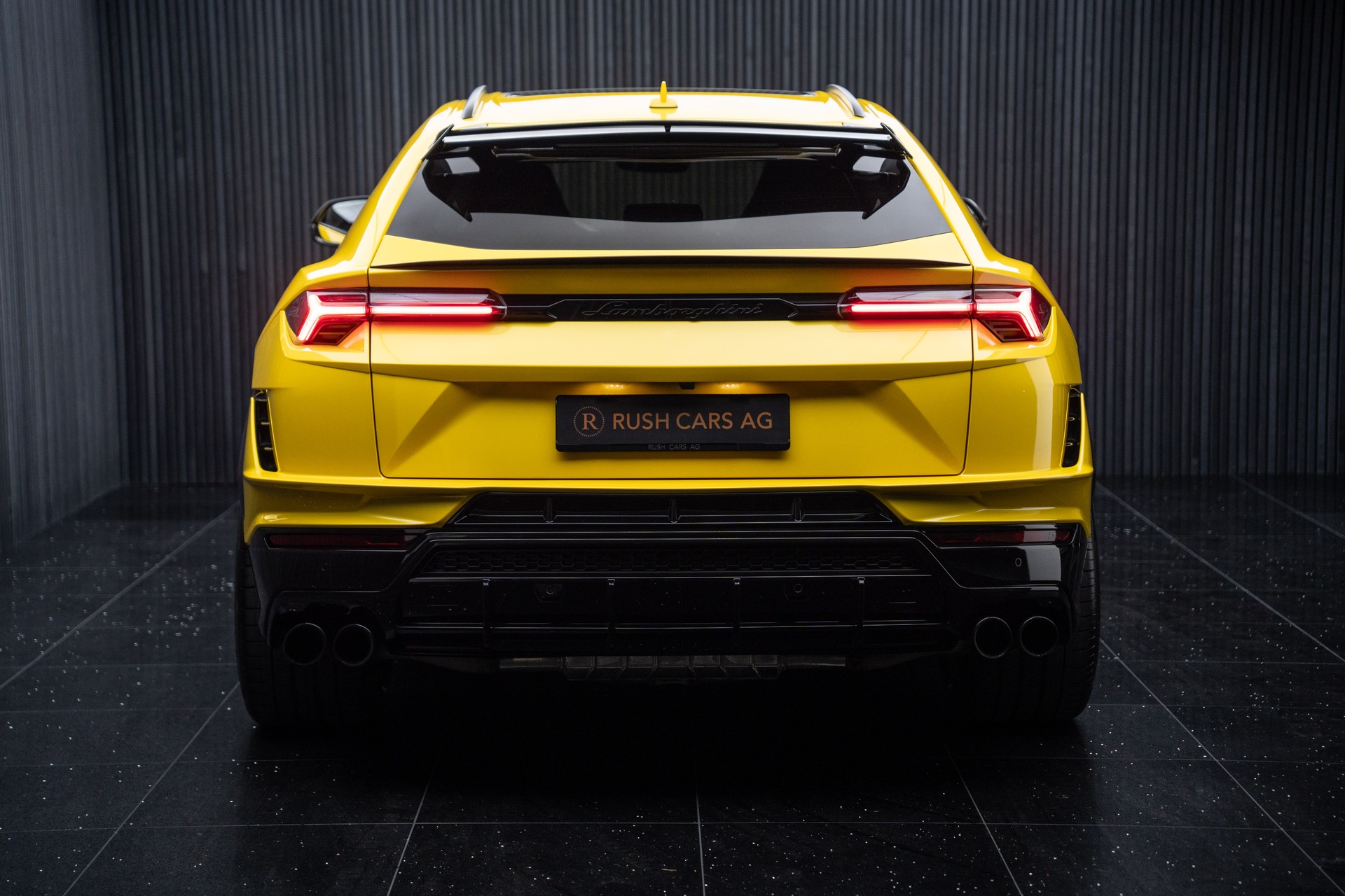 LAMBORGHINI Urus S-image-9