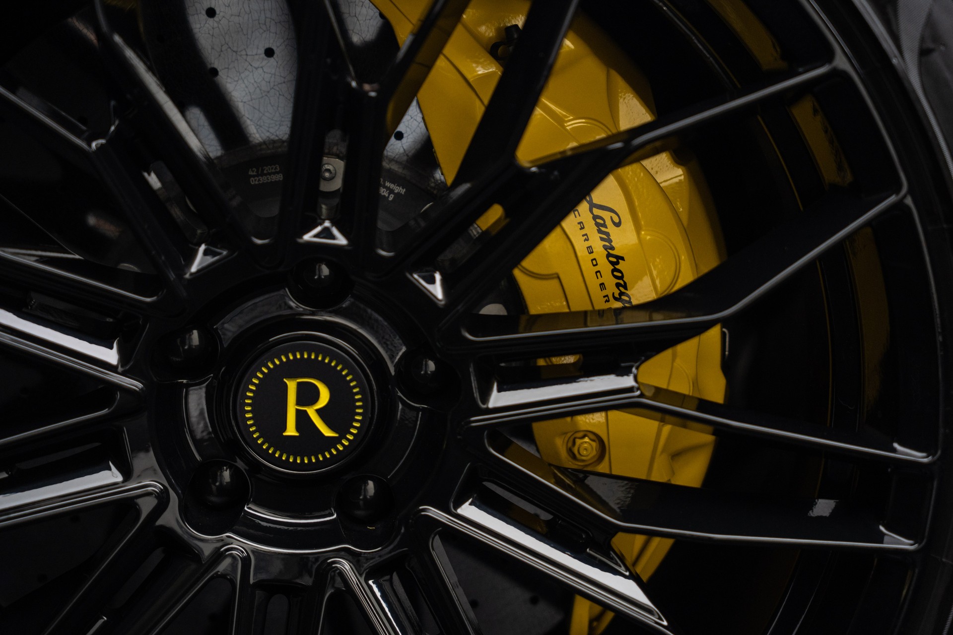 LAMBORGHINI Urus S-image-11