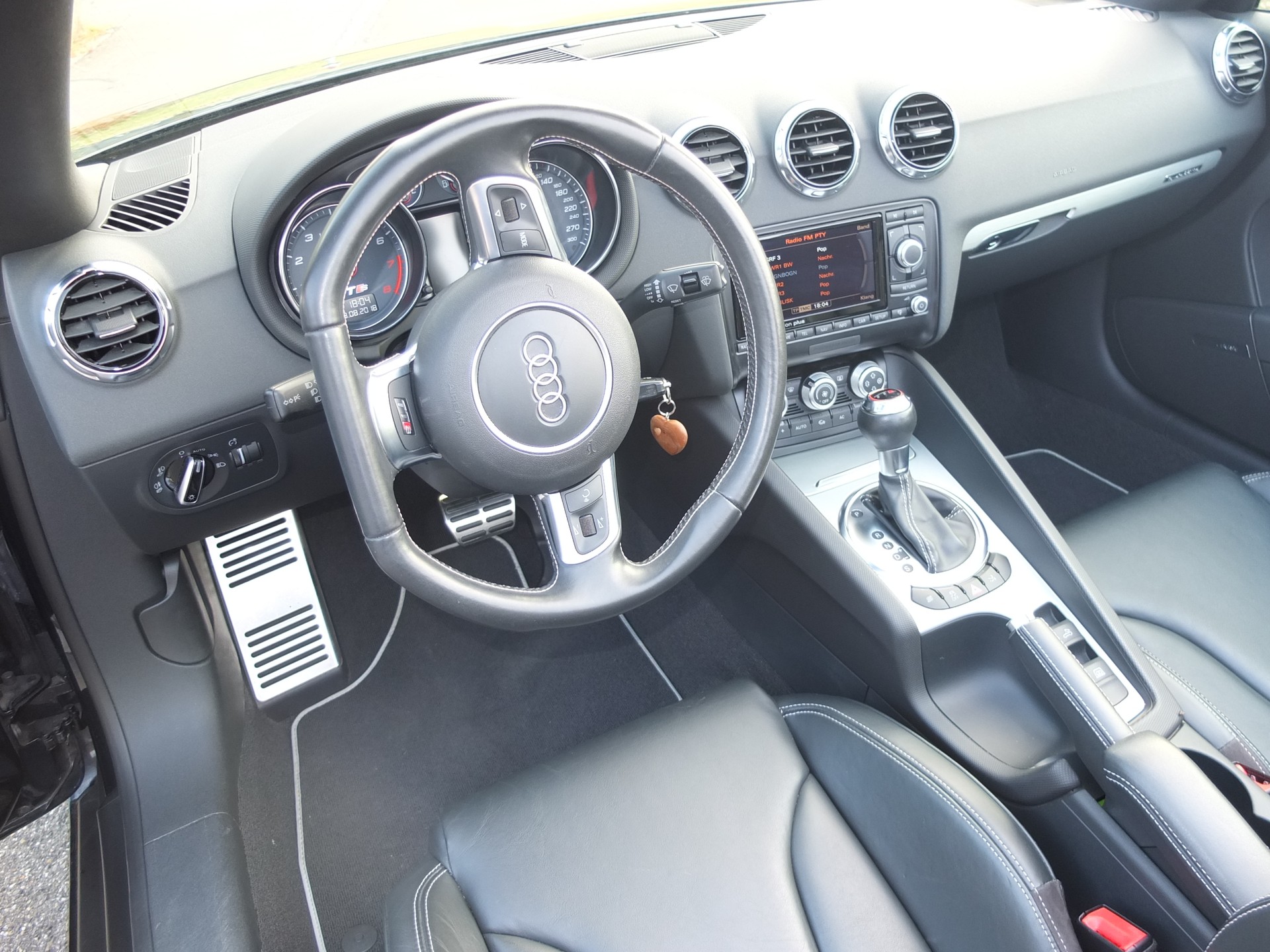 AUDI TTS Roadster 2.0 TFSI quattro S-tronic-image-10