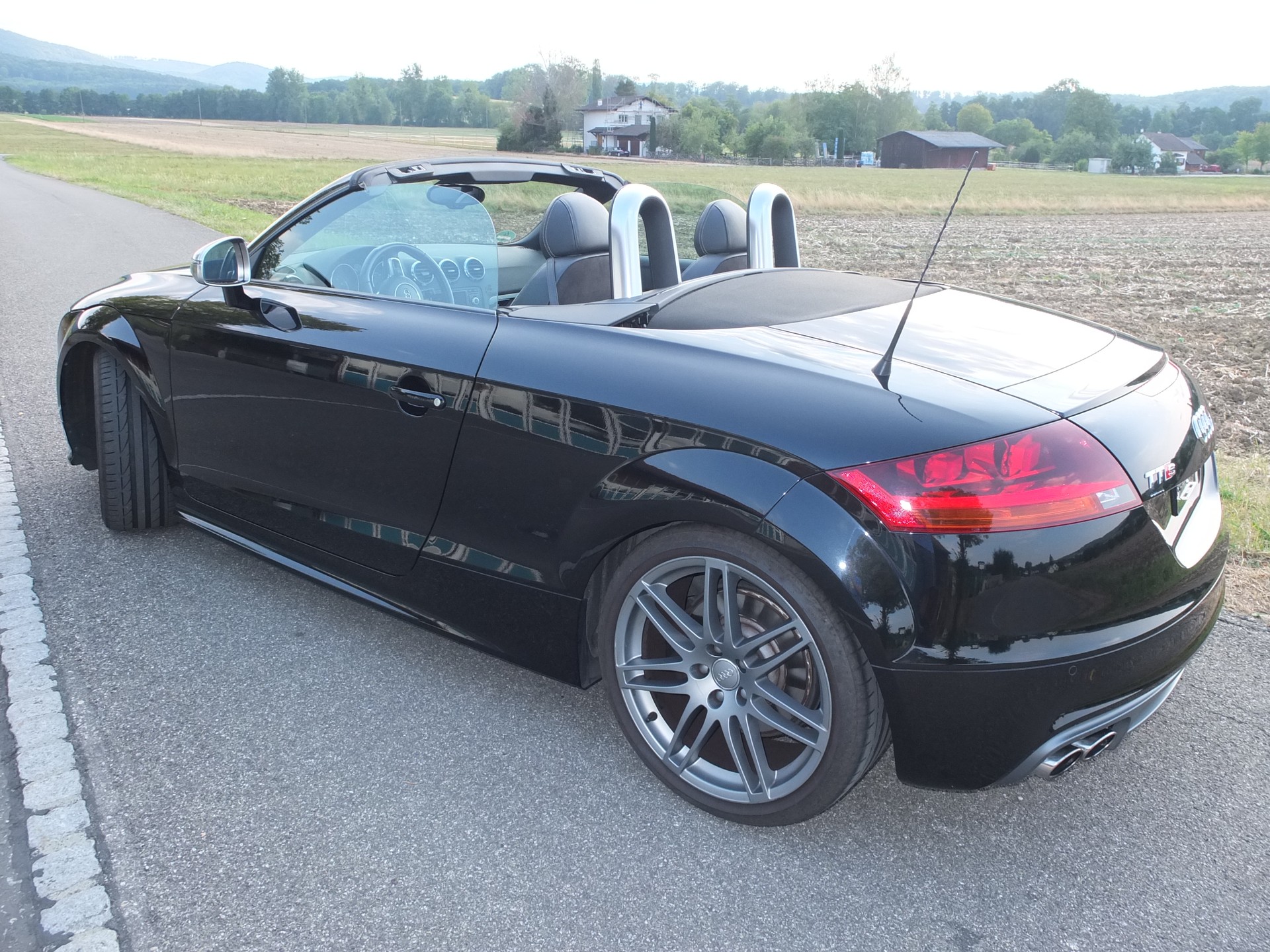 AUDI TTS Roadster 2.0 TFSI quattro S-tronic-image-3