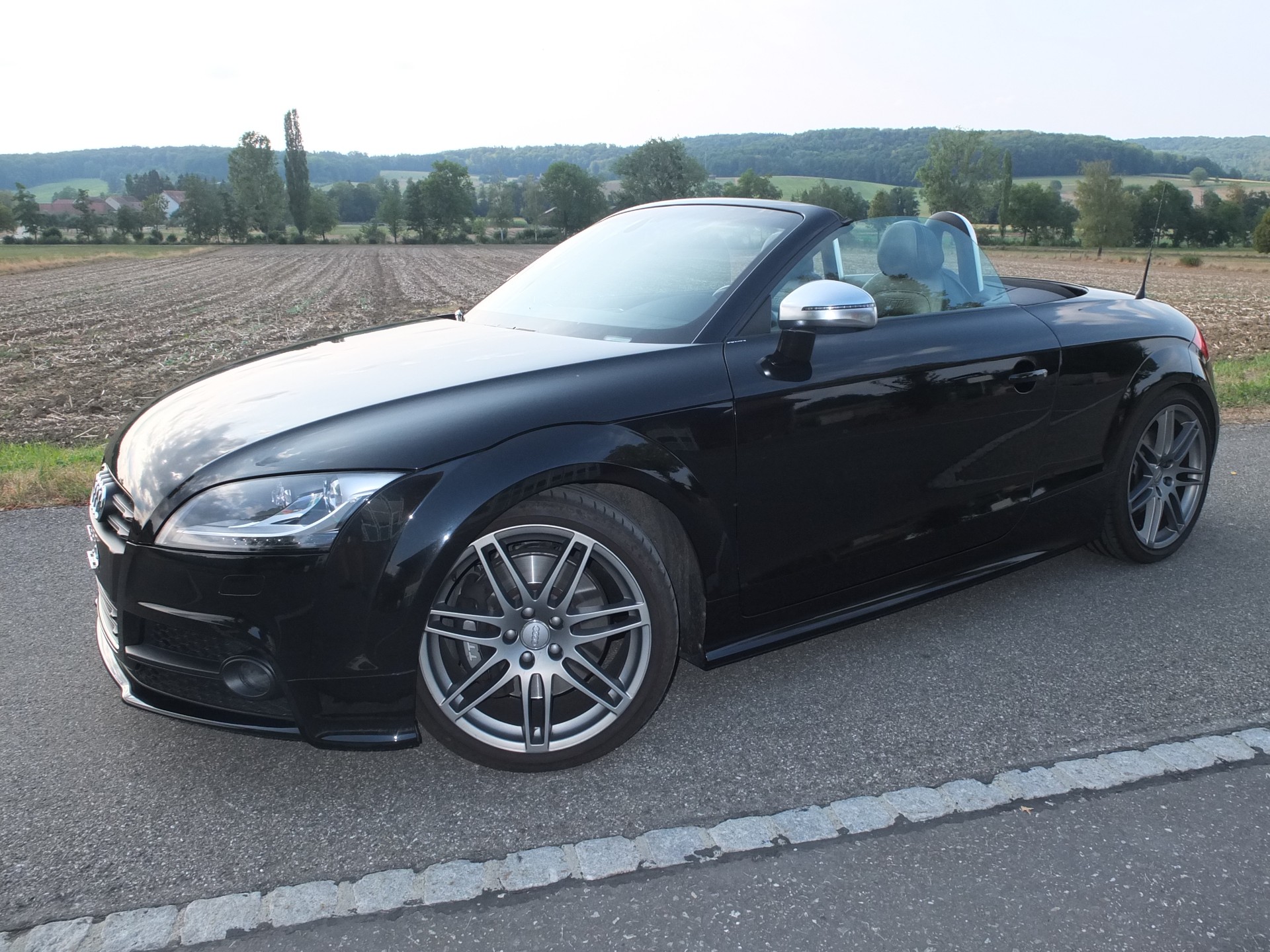 AUDI TTS Roadster 2.0 TFSI quattro S-tronic-image-1