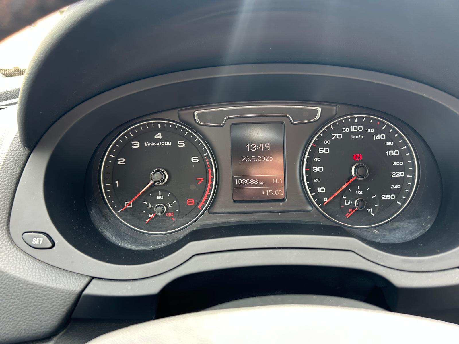 AUDI Q3 2.0 TFSI sport quattro S-tronic-image-7