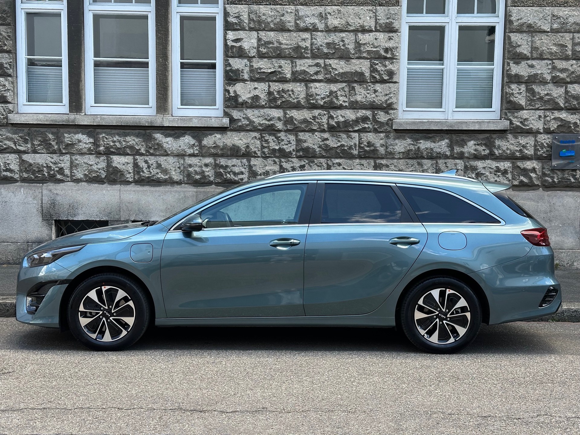 KIA Ceed Sportswagon 1.6 GDi Plug-in Hybrid Style DCT-image-6