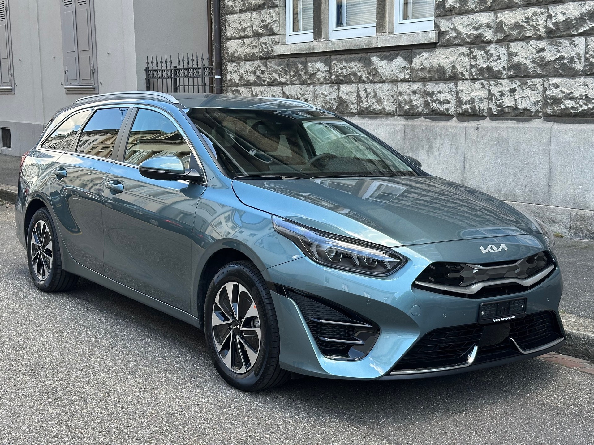 KIA Ceed Sportswagon 1.6 GDi Plug-in Hybrid Style DCT-showroom-element-2