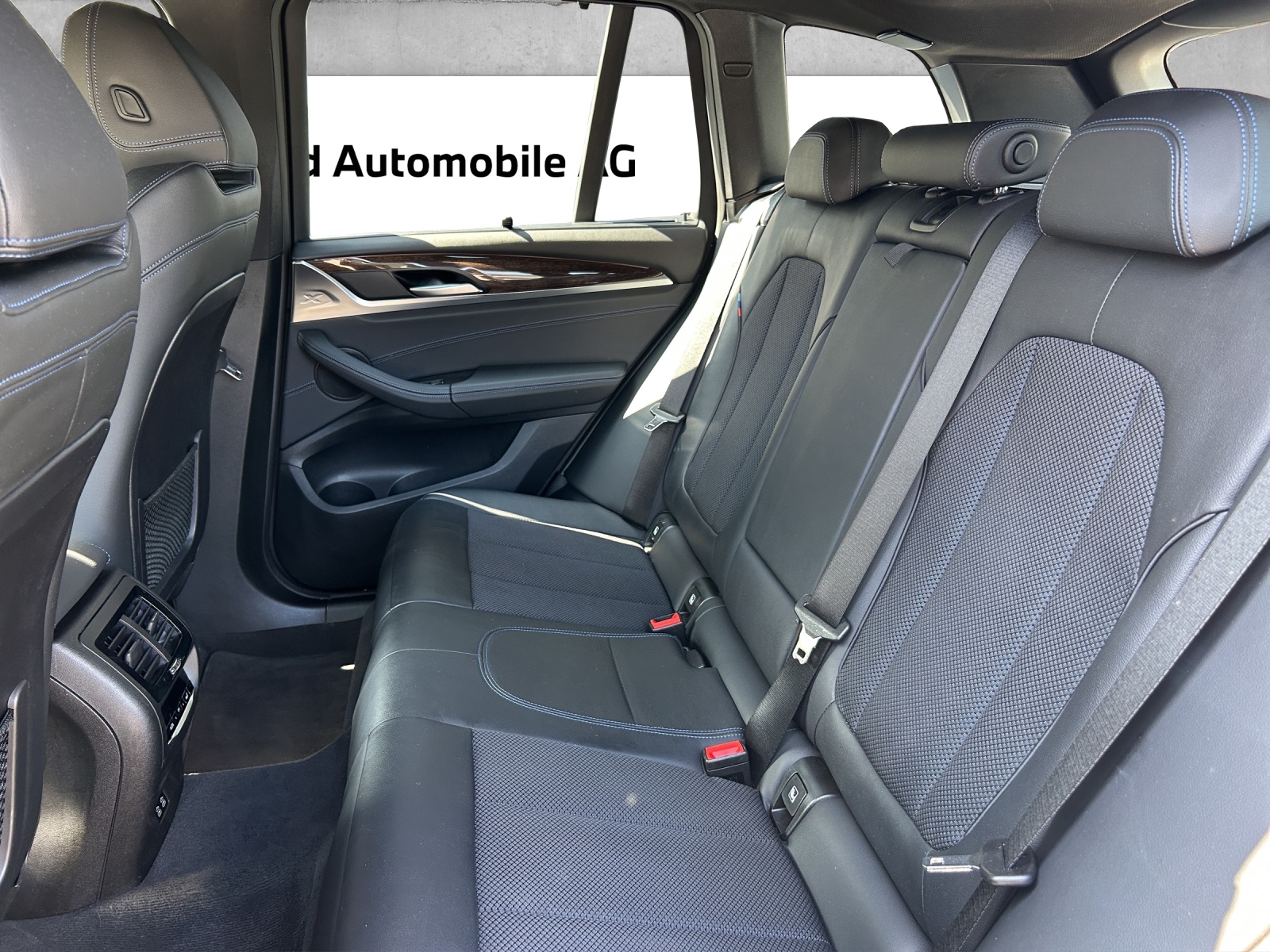 BMW X3 20d xDrive-image-10