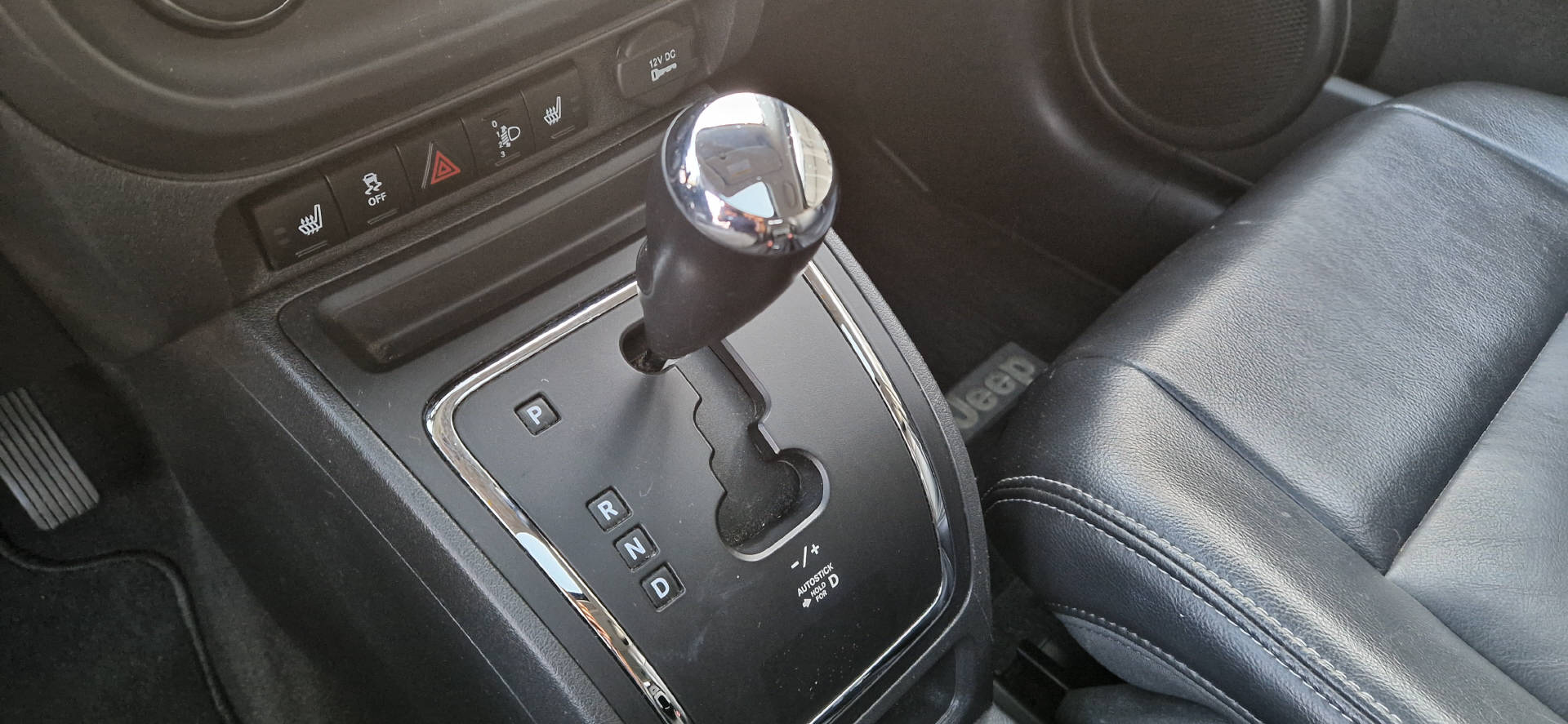 JEEP Compass 2.4 Limited CVT-image-7