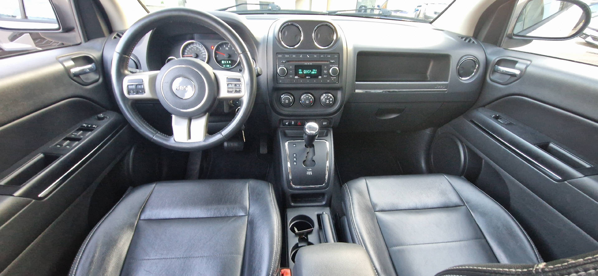 JEEP Compass 2.4 Limited CVT-image-4