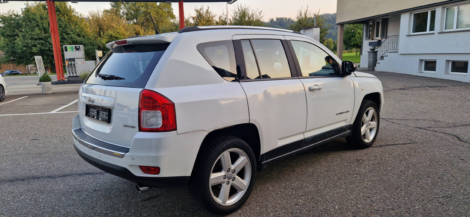 JEEP Compass 2.4 Limited CVT-image-12