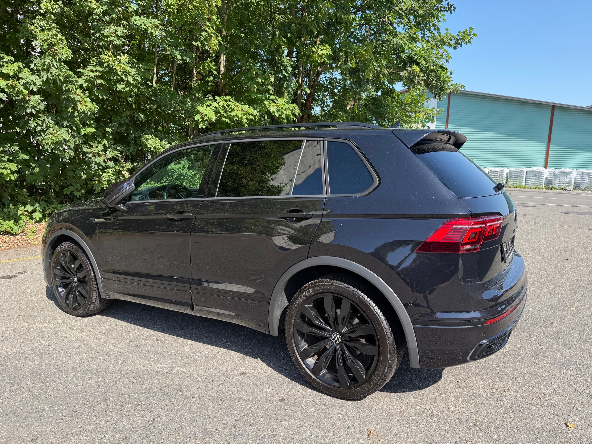 VW Tiguan 2.0 TDI SCR R-Line 4Motion DSG-showroom-element-2