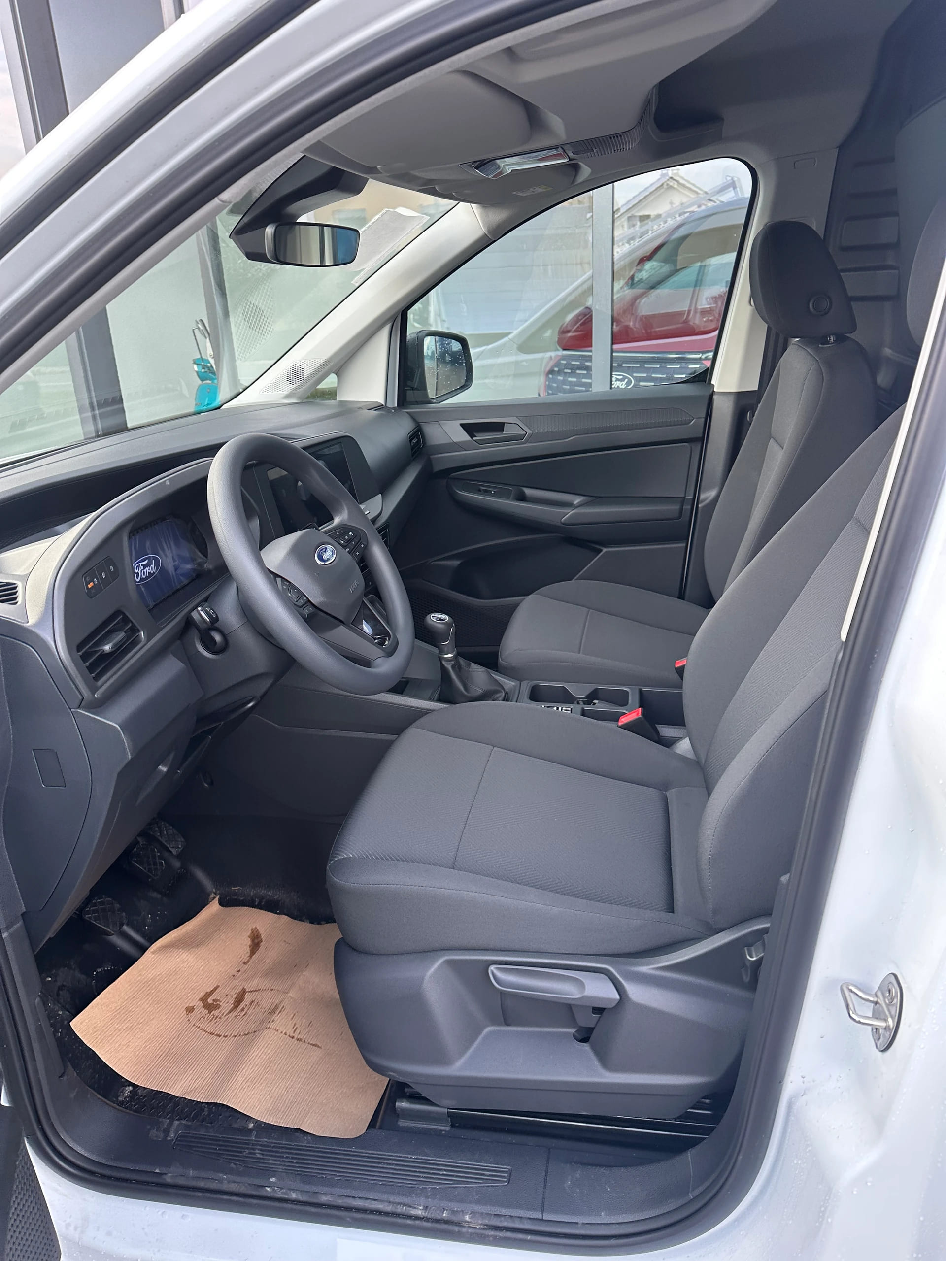 FORD Transit Connect fourg. 2.0 Eco Trend/102CV/Man.-image-9