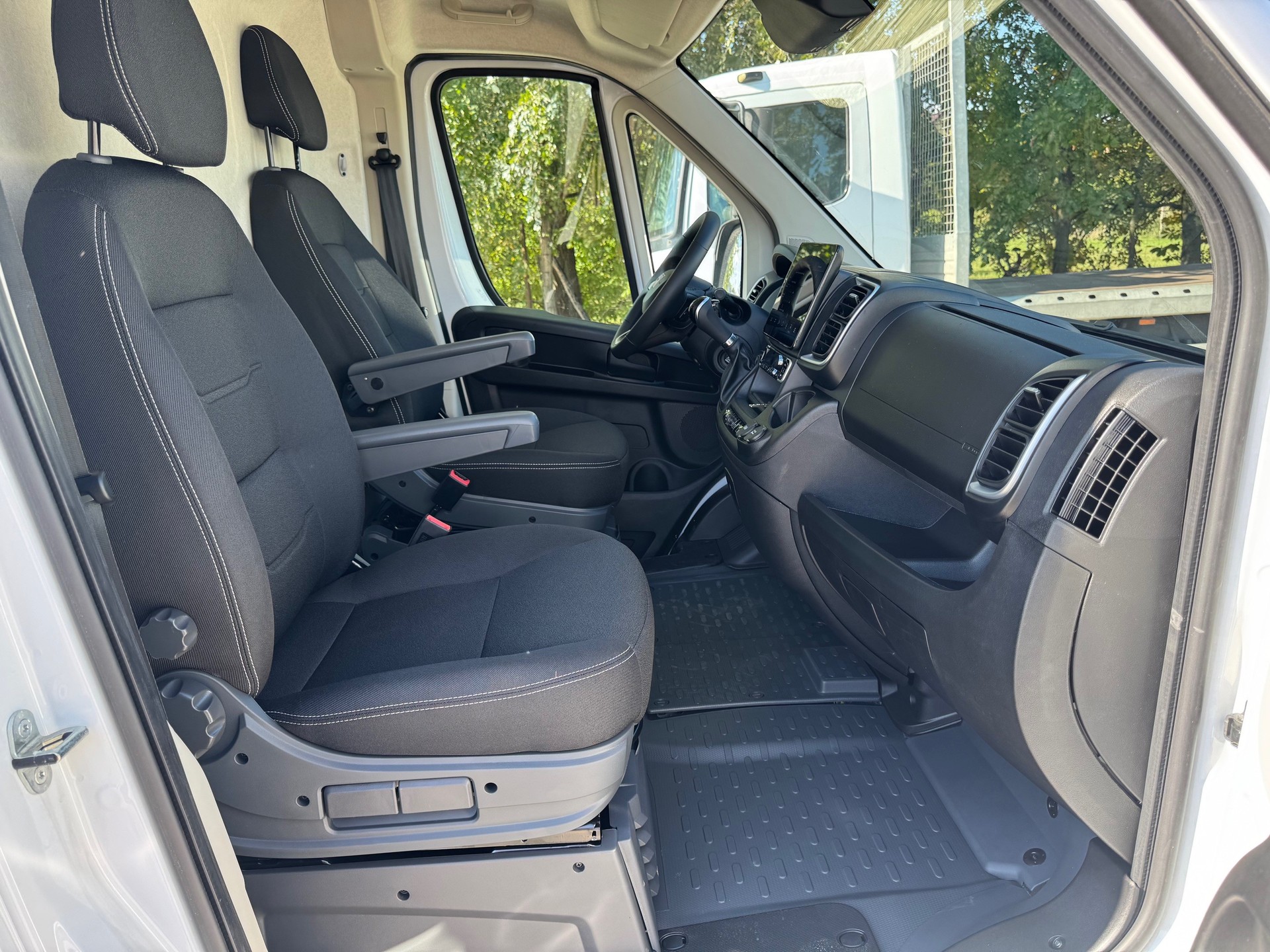 FIAT L4H3 2 Plätzer Ideal für Wohnmobil 180Ps A8-Getriebe Keyless Top Ausstattung !!-image-6