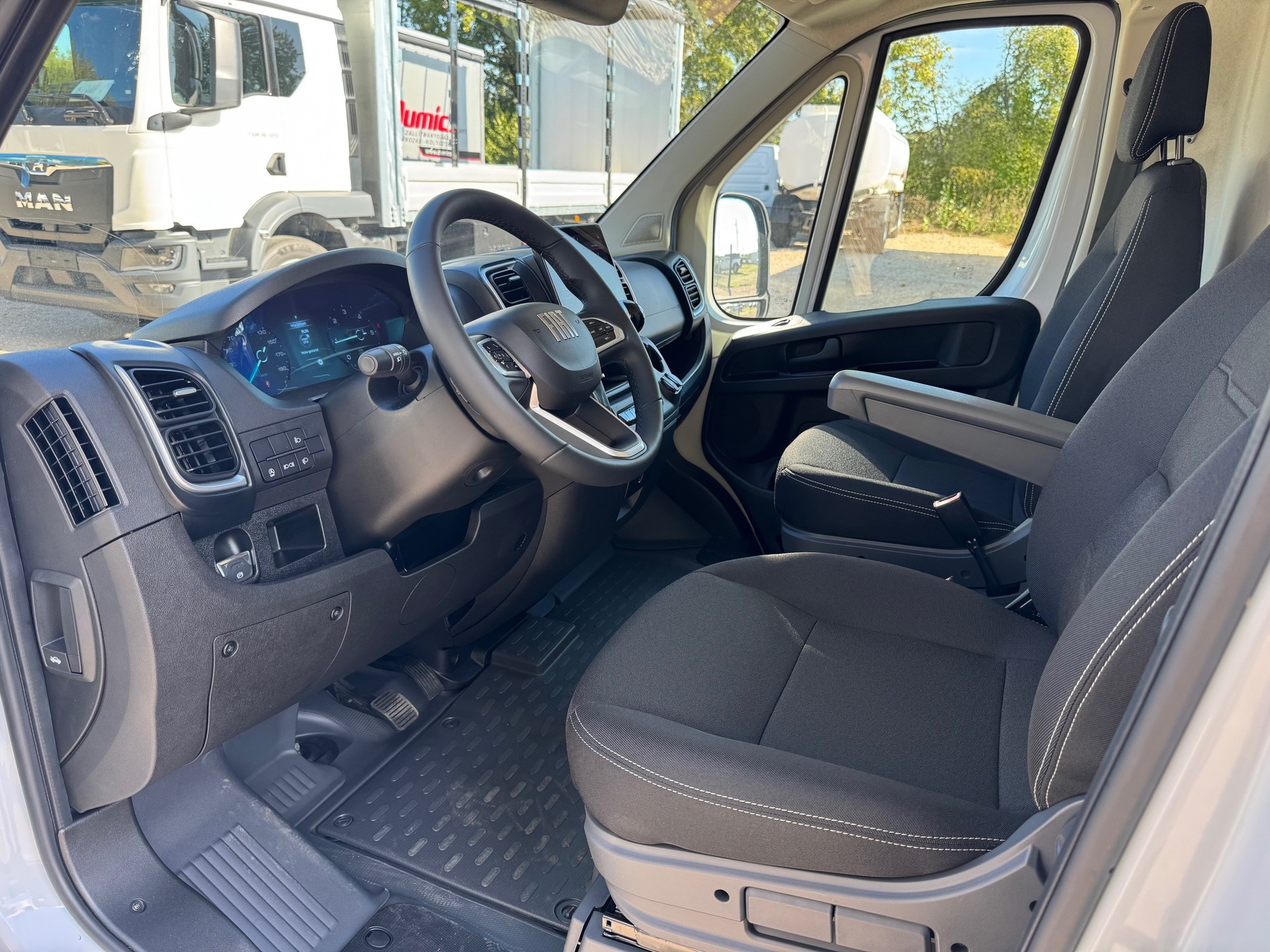 FIAT L4H3 2 Plätzer Ideal für Wohnmobil 180Ps A8-Getriebe Keyless Top Ausstattung !!-image-11
