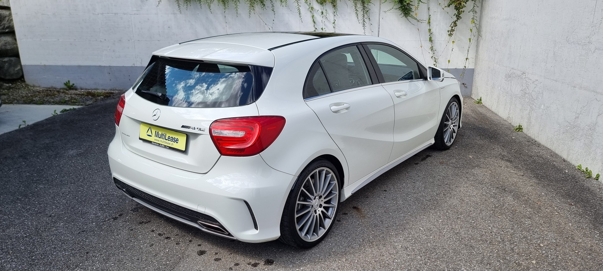 MERCEDES-BENZ A 45 AMG 4Matic-image-5