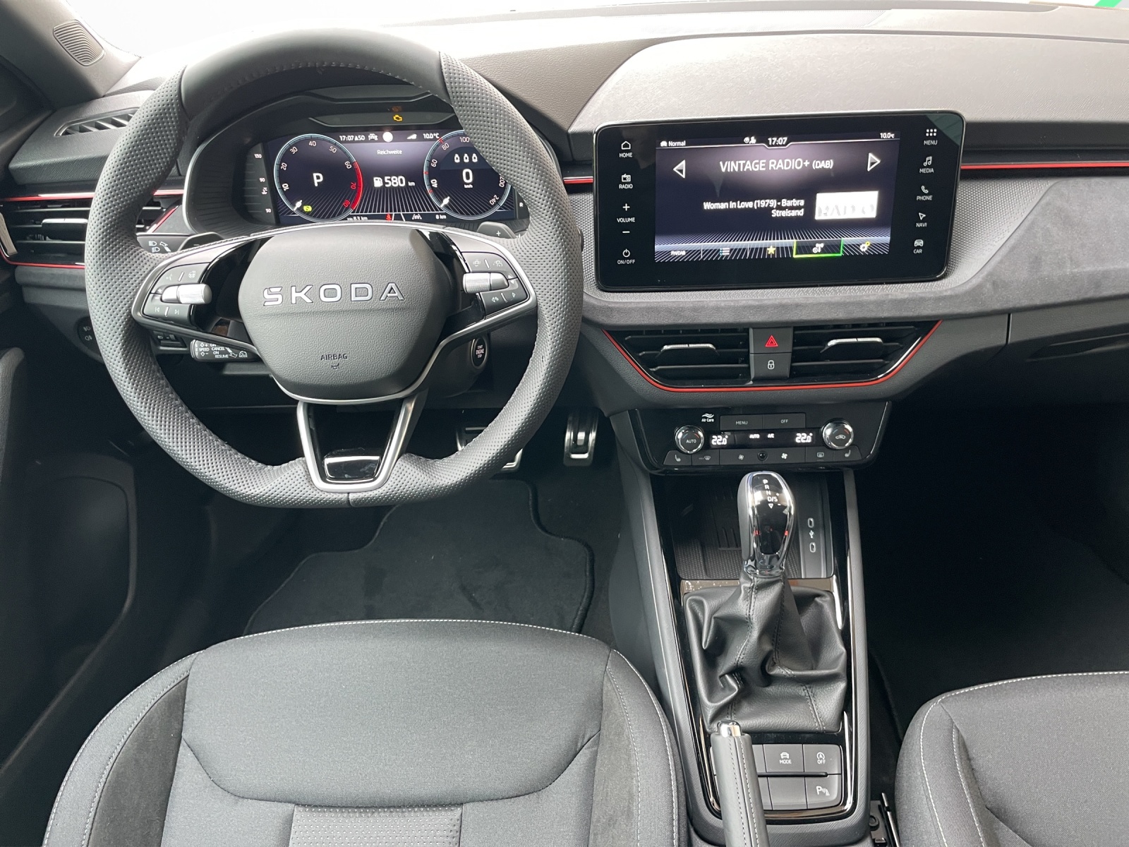 SKODA Scala 1.0 TSI Dynamic DSG-image-9