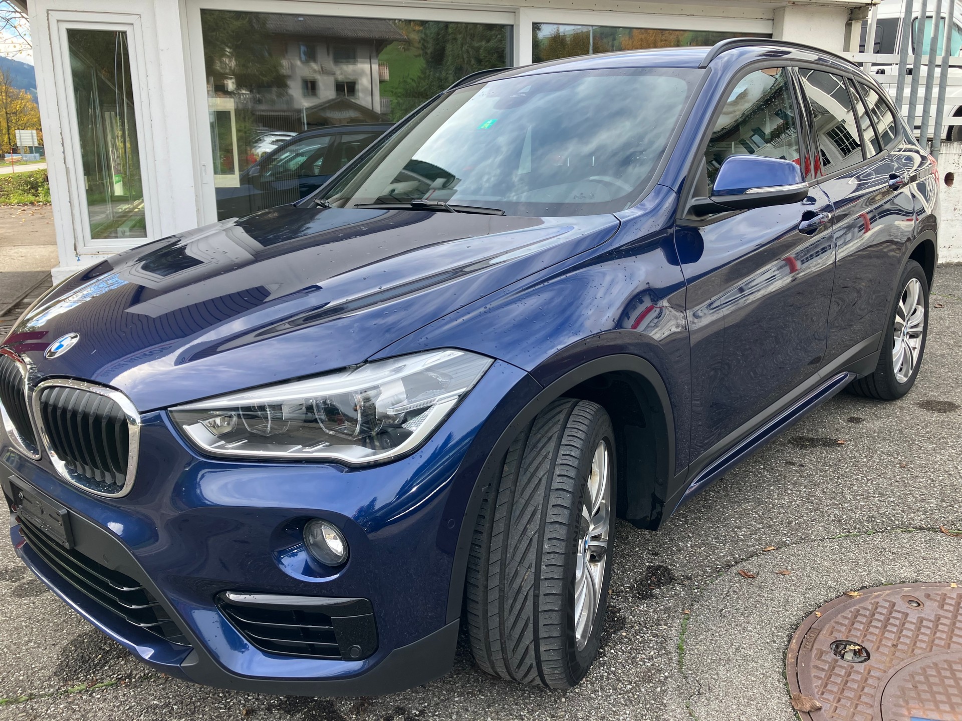 BMW X1 xDrive 18d Sport Line-image-1