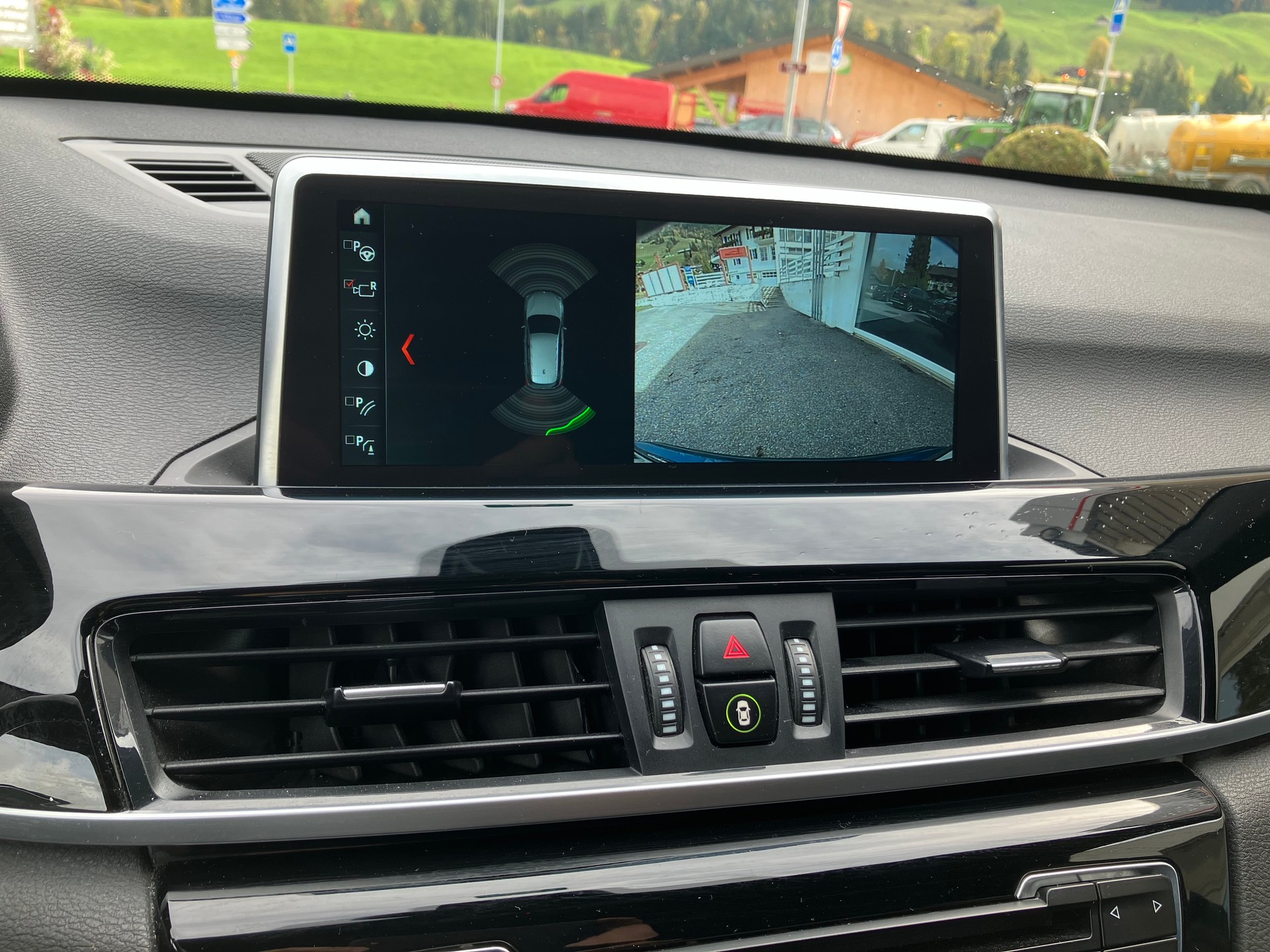 BMW X1 xDrive 18d Sport Line-image-10