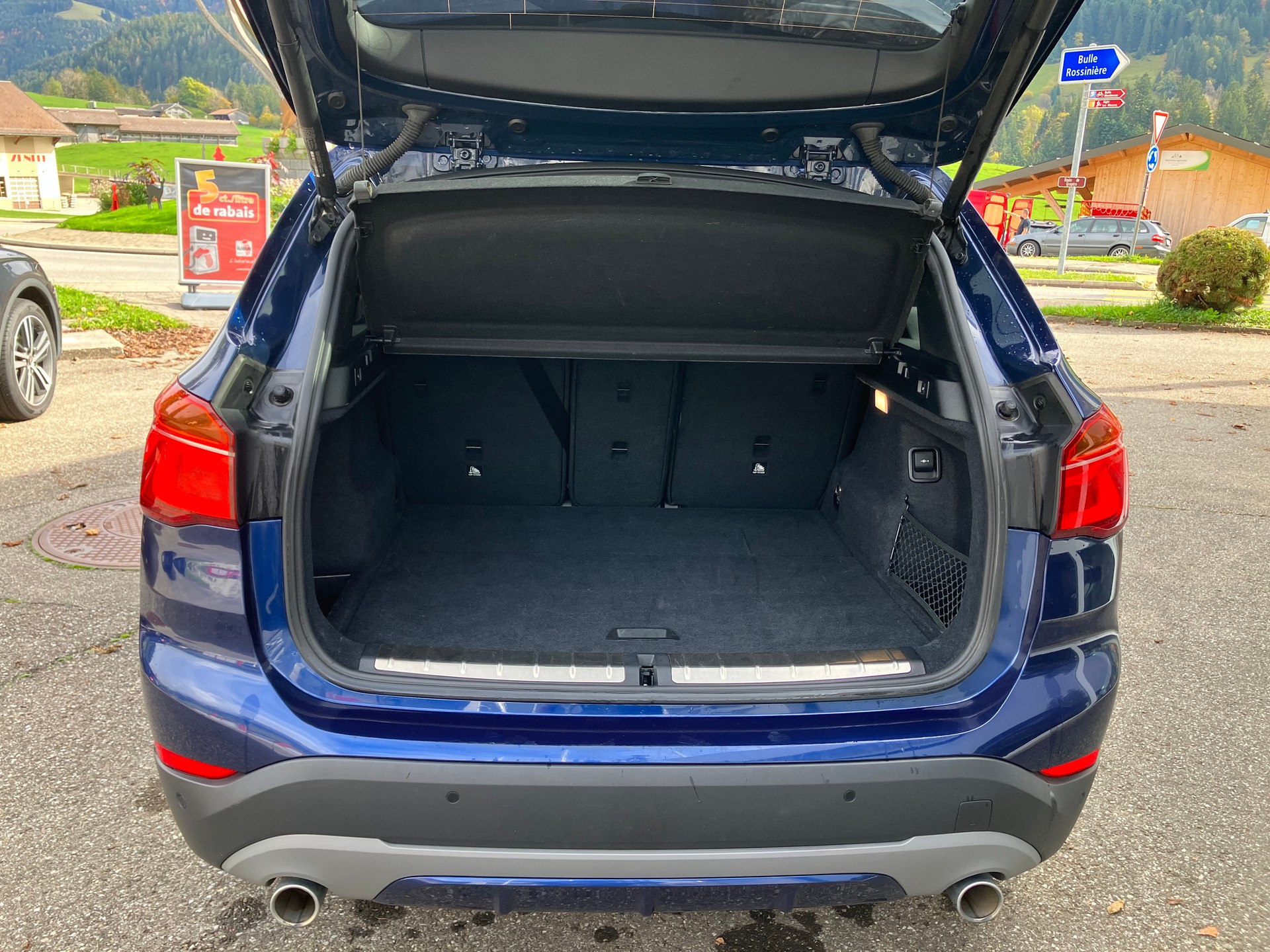 BMW X1 xDrive 18d Sport Line-image-6