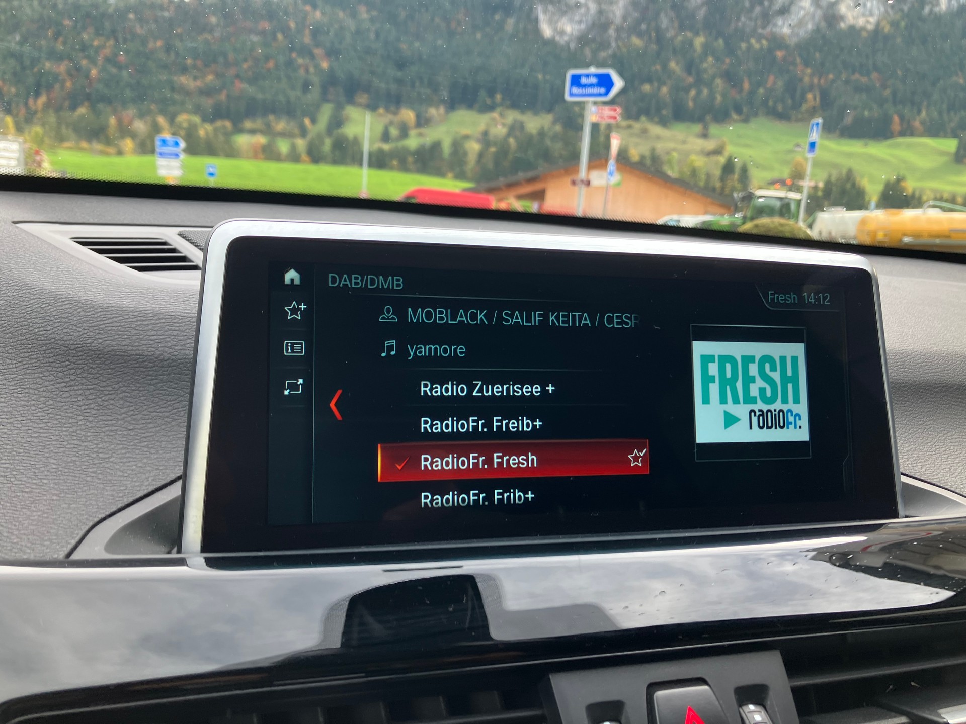 BMW X1 xDrive 18d Sport Line-image-11