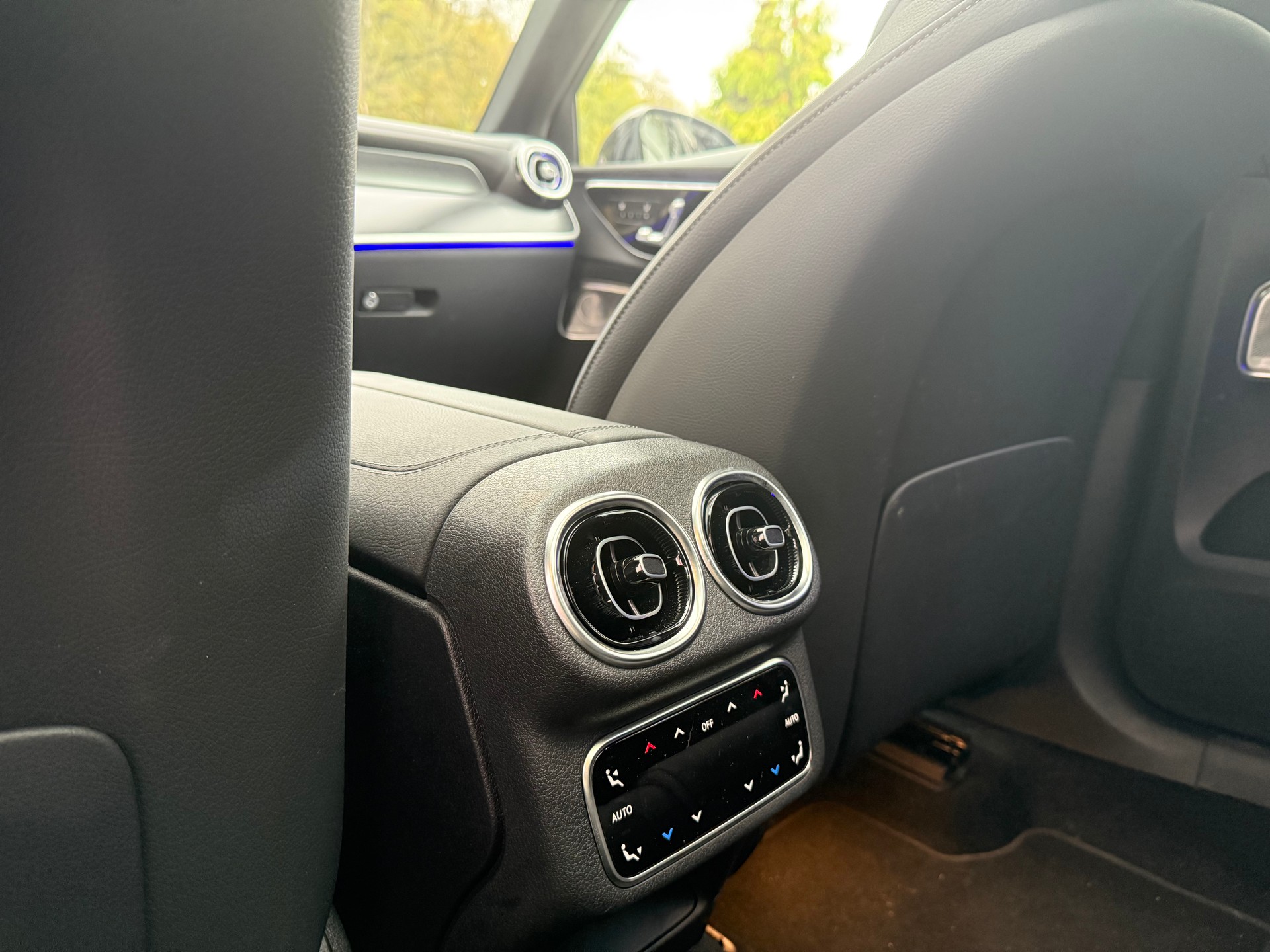 MERCEDES-BENZ GLC 300 e 4Matic 9G-Tronic-image-9