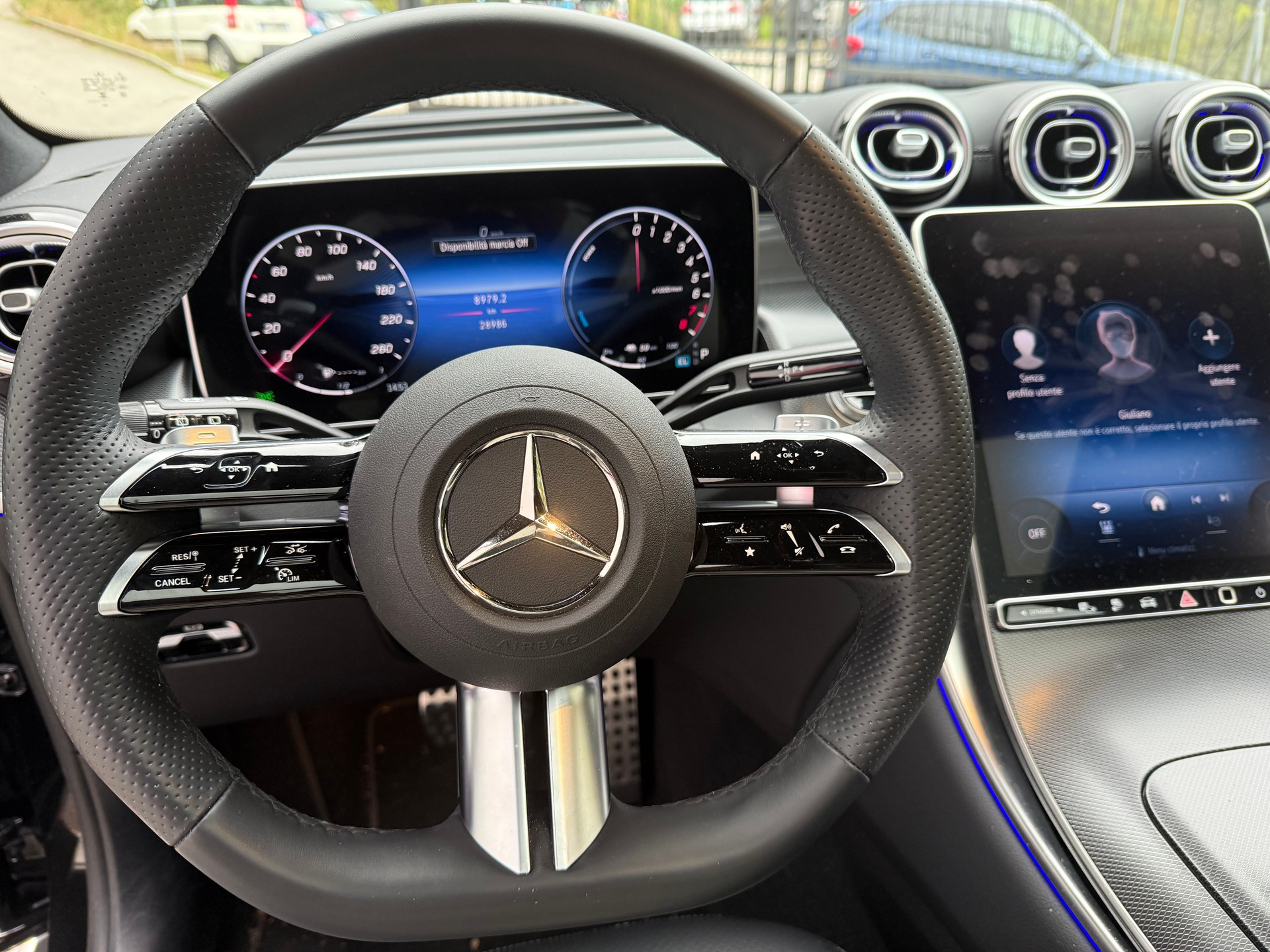 MERCEDES-BENZ GLC 300 e 4Matic 9G-Tronic-image-10