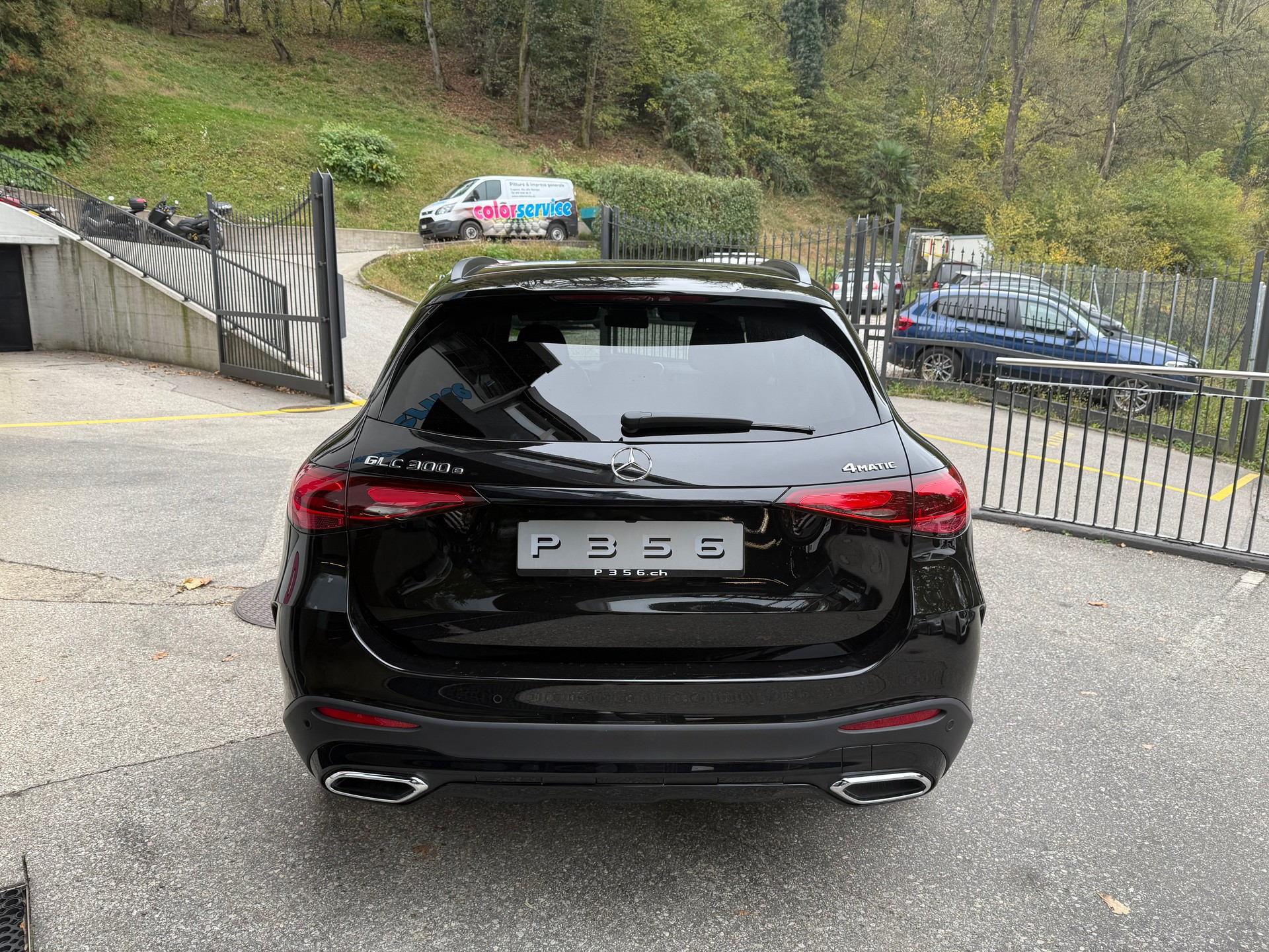 MERCEDES-BENZ GLC 300 e 4Matic 9G-Tronic-image-4