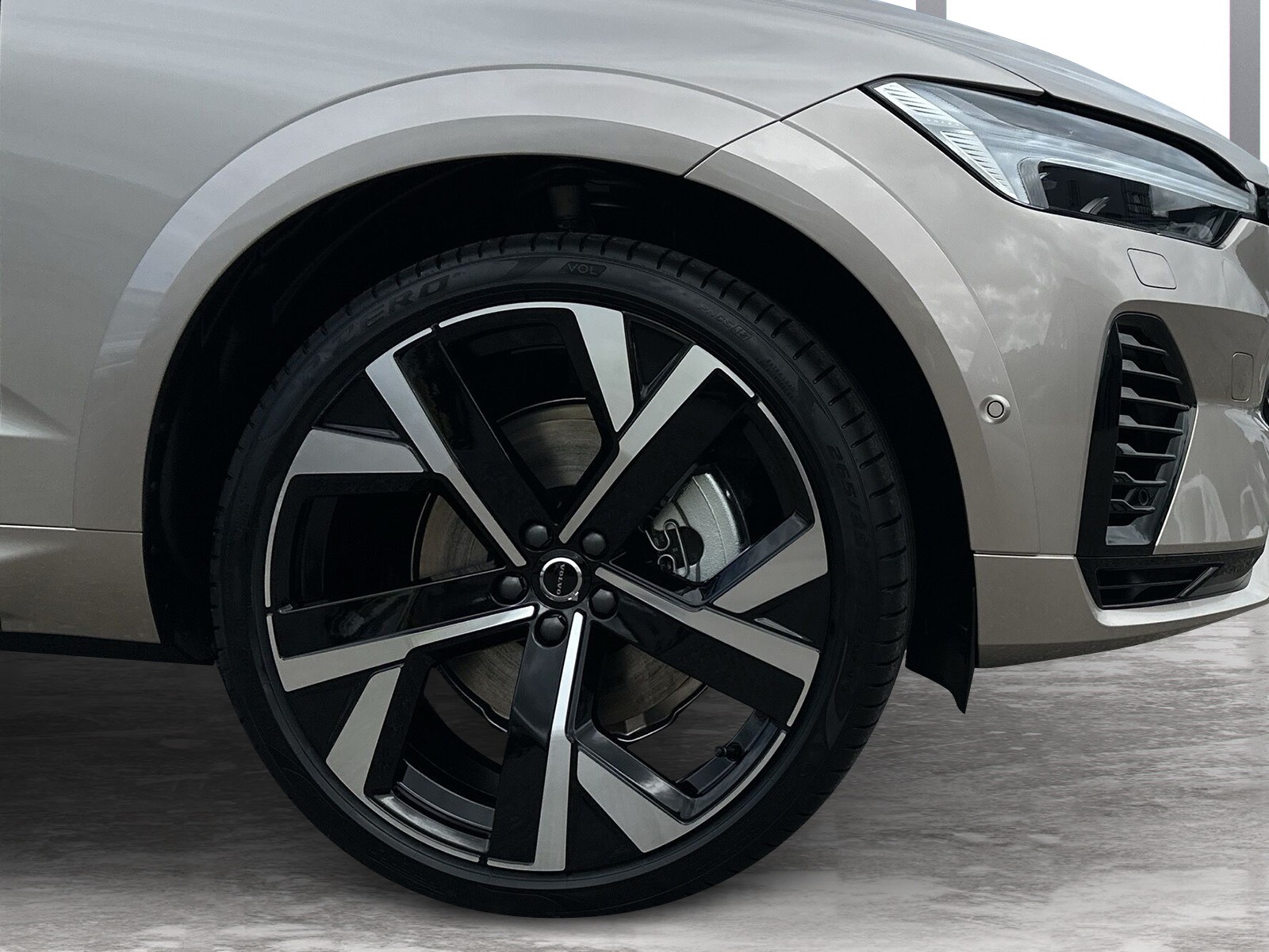 VOLVO XC60 2.0 T8 TE Ultra Dark eAWD-image-6