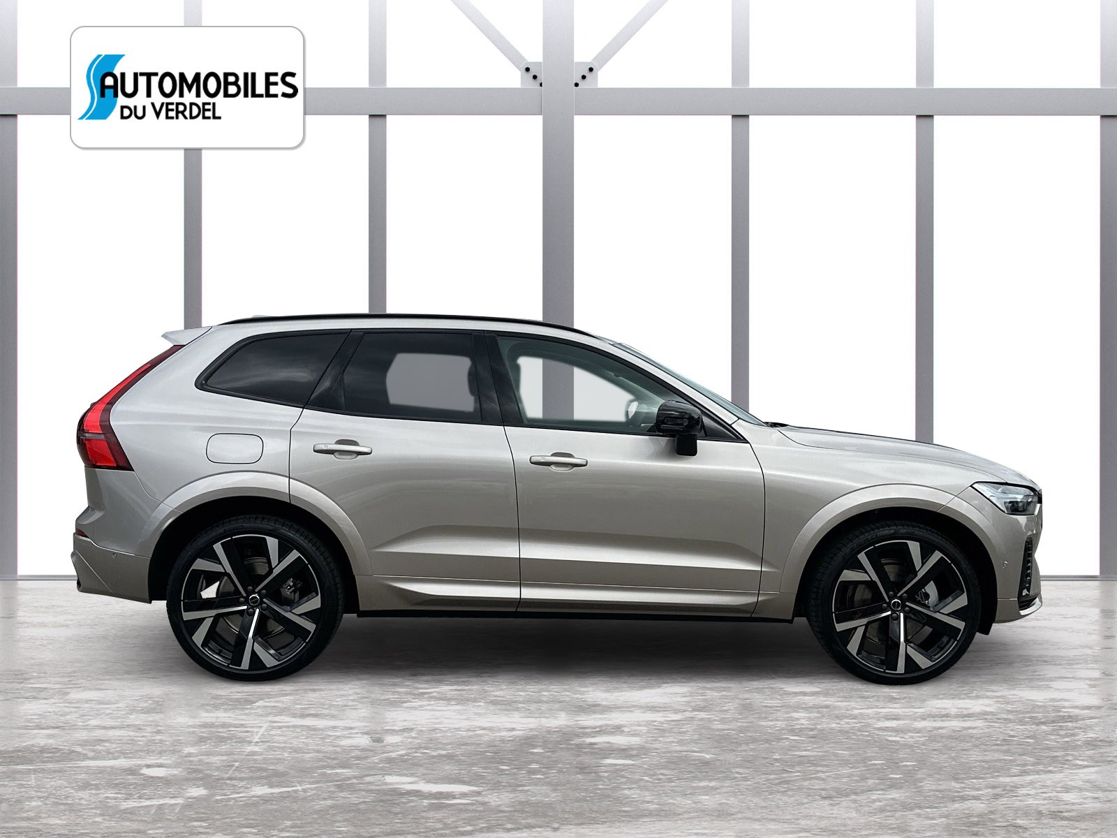 VOLVO XC60 2.0 T8 TE Ultra Dark eAWD-image-5