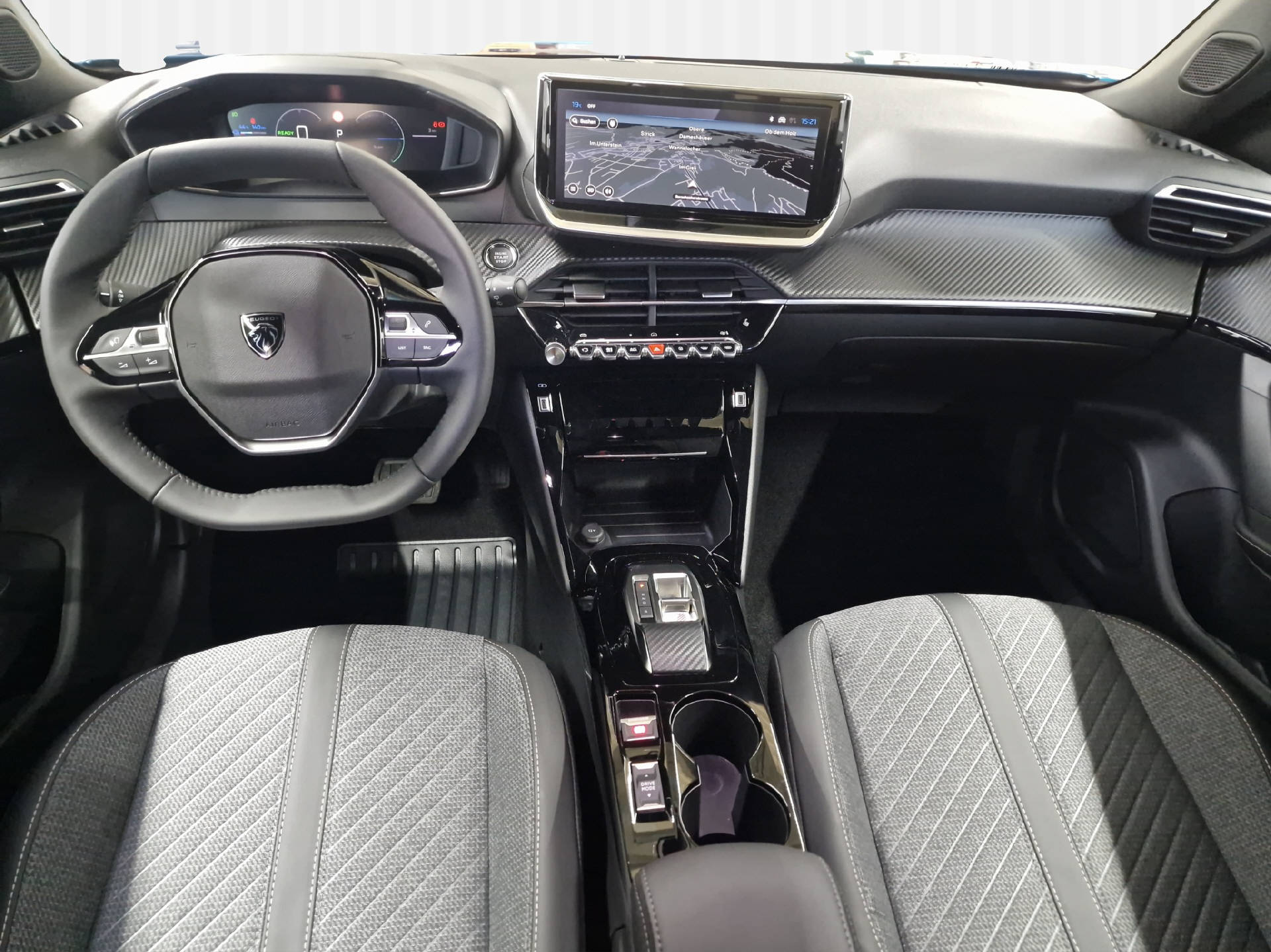 PEUGEOT E-2008 156 Allure-image-6