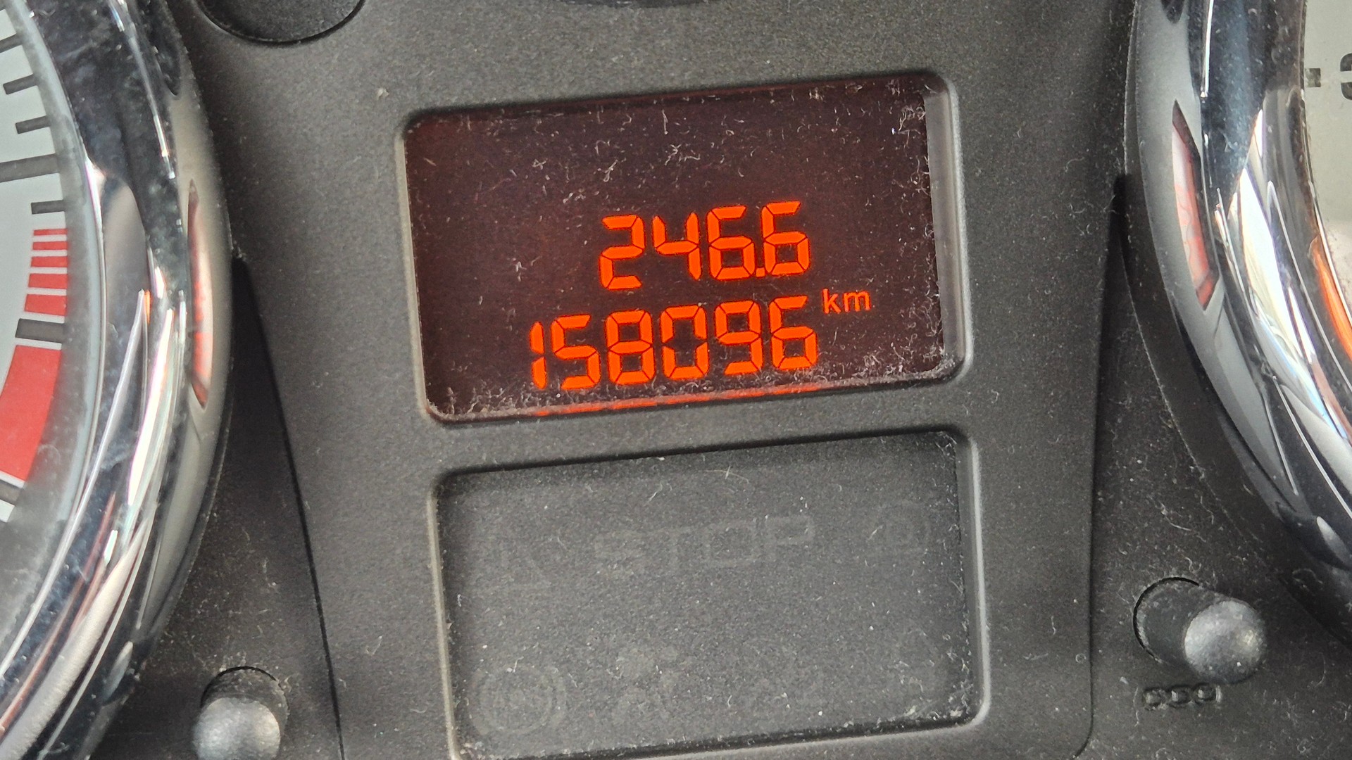 PEUGEOT 207 SW 1.6 16V Allure Automatic-image-11