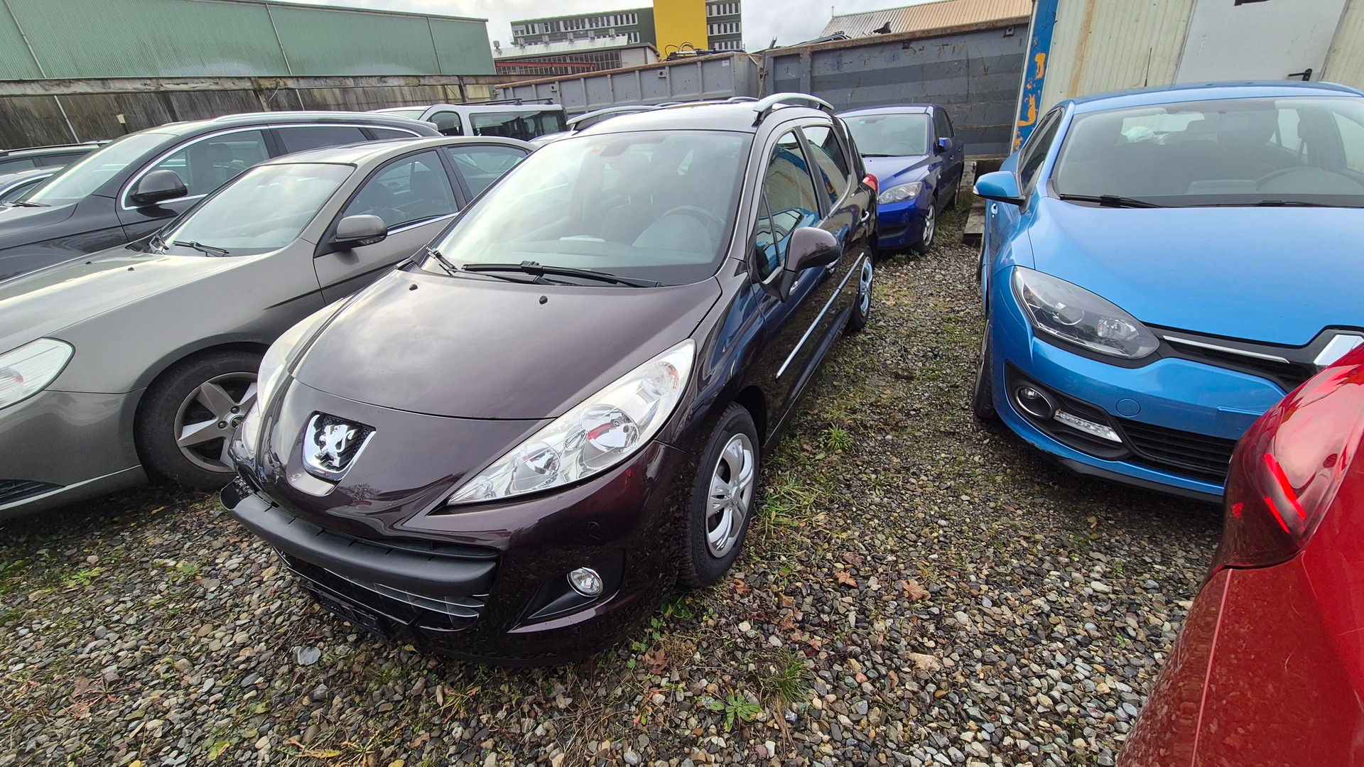 PEUGEOT 207 SW 1.6 16V Allure Automatic-image-2