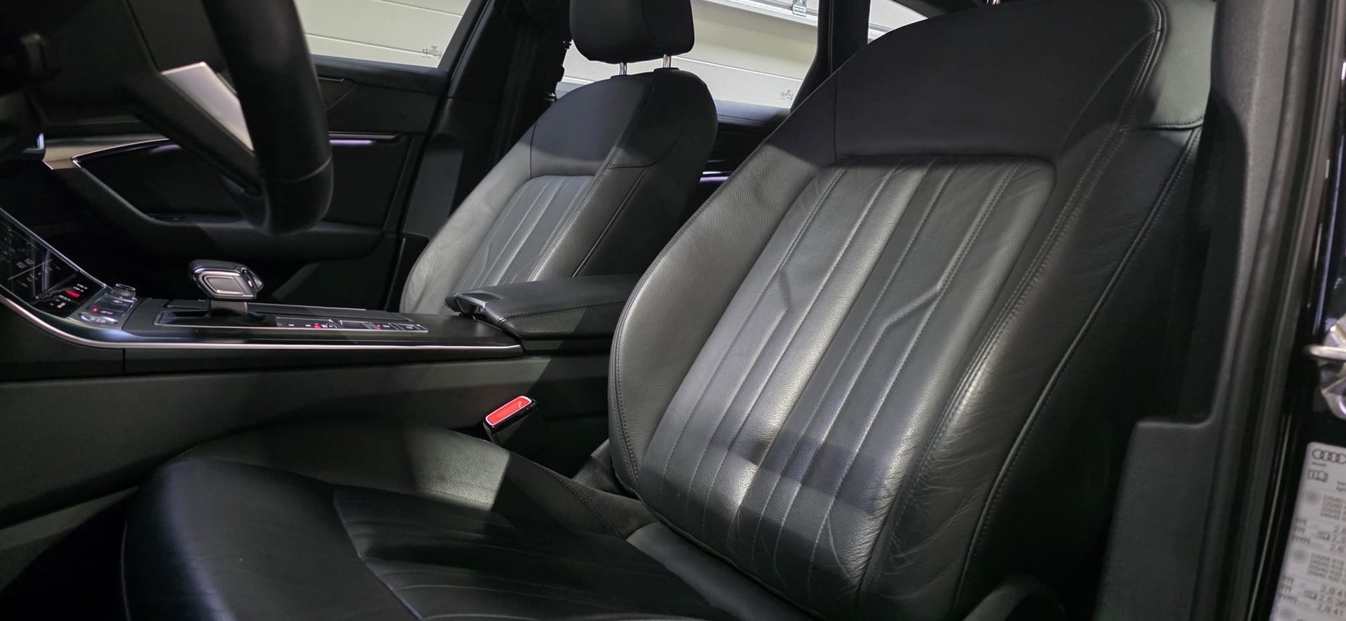 AUDI A6 Avant 45 TDI Design quattro tiptronic-image-8