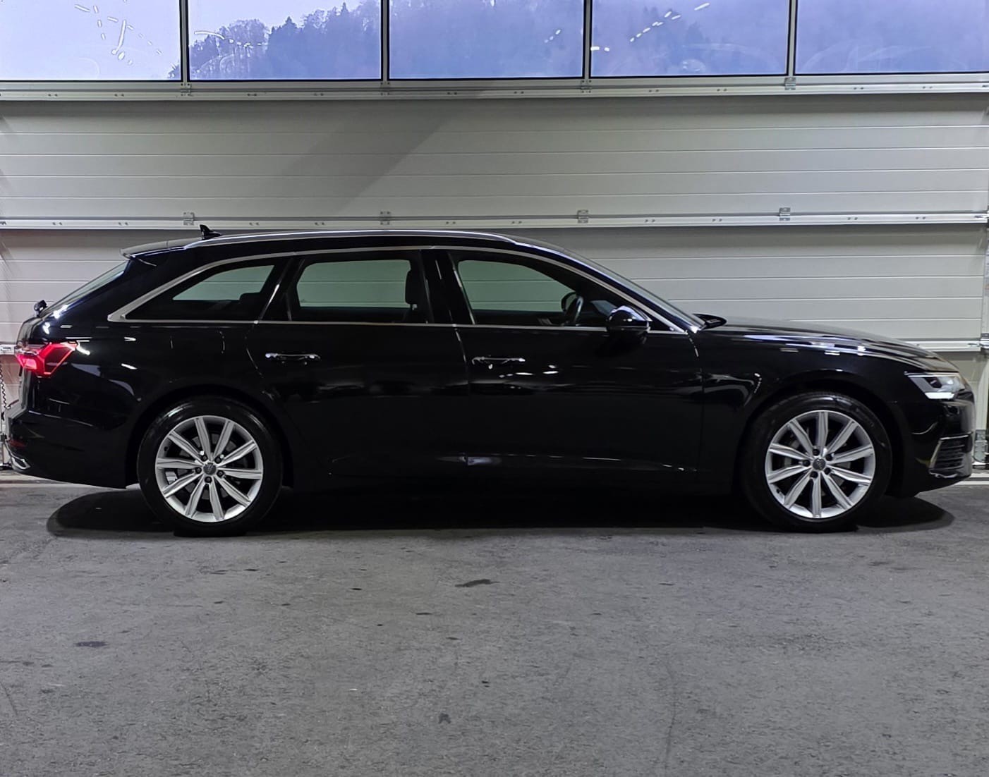 AUDI A6 Avant 45 TDI Design quattro tiptronic-image-5