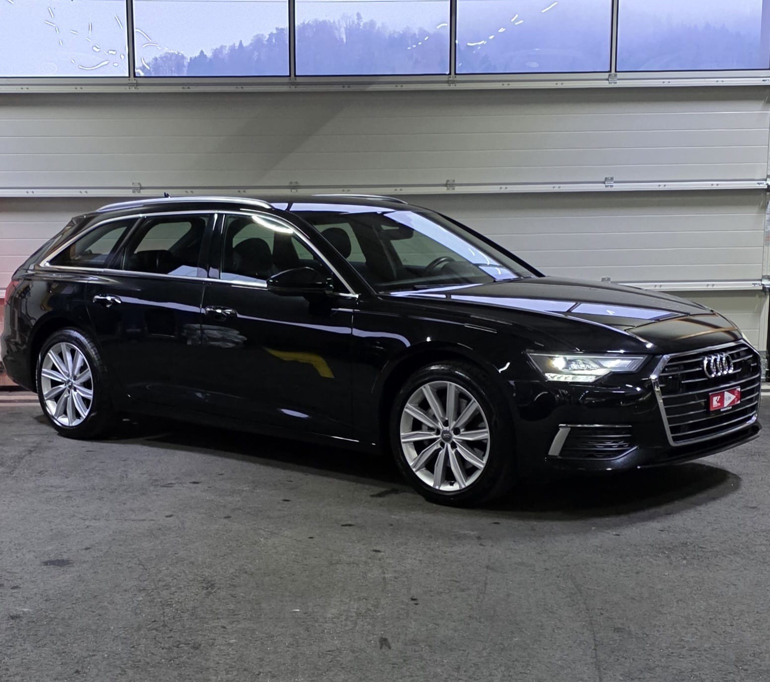AUDI A6 Avant 45 TDI Design quattro tiptronic-image-6